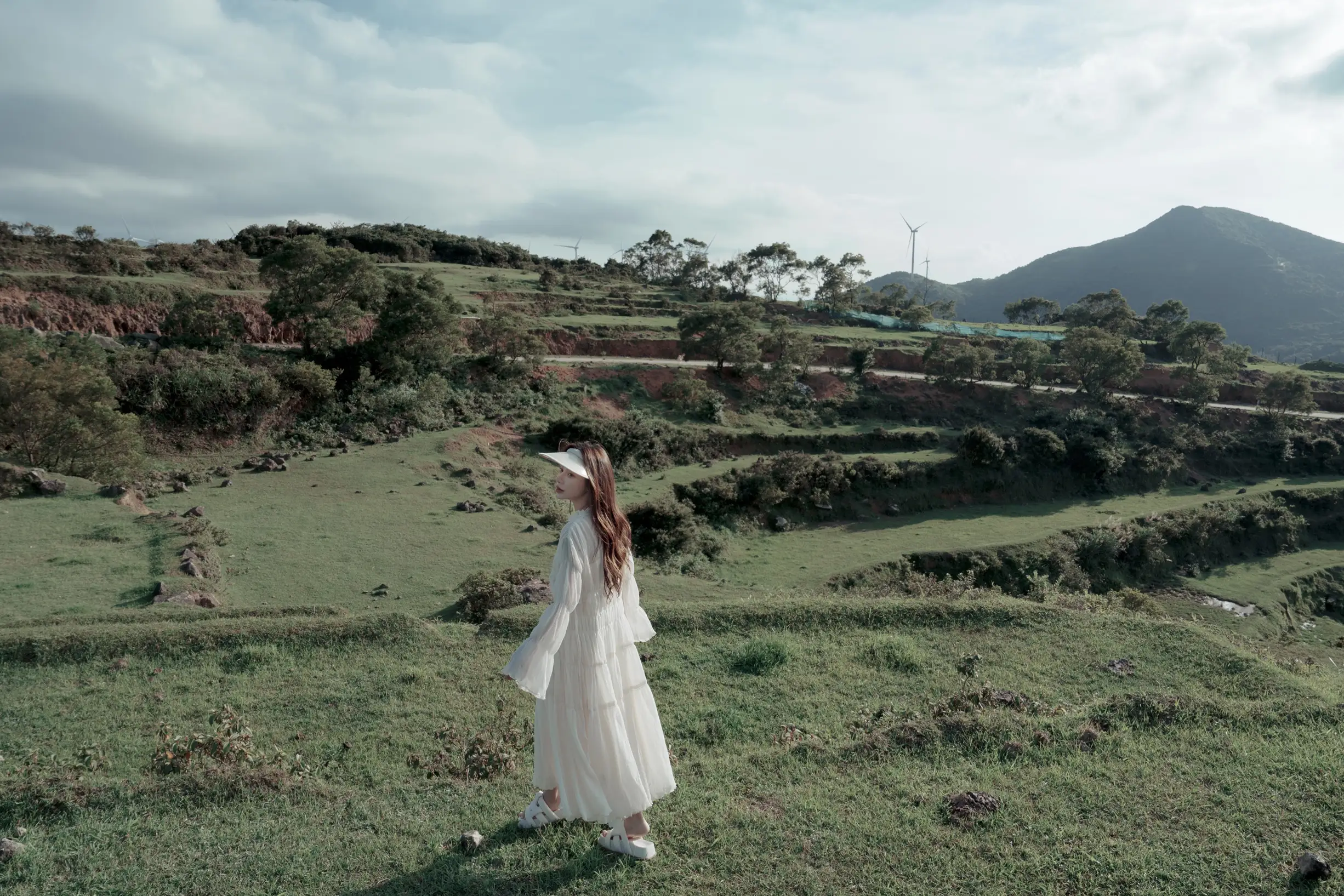 [艺图语] 2022.08.01 Vol.1601 – 山谷之间，烈日之下 姝雯同学#[60P]-6