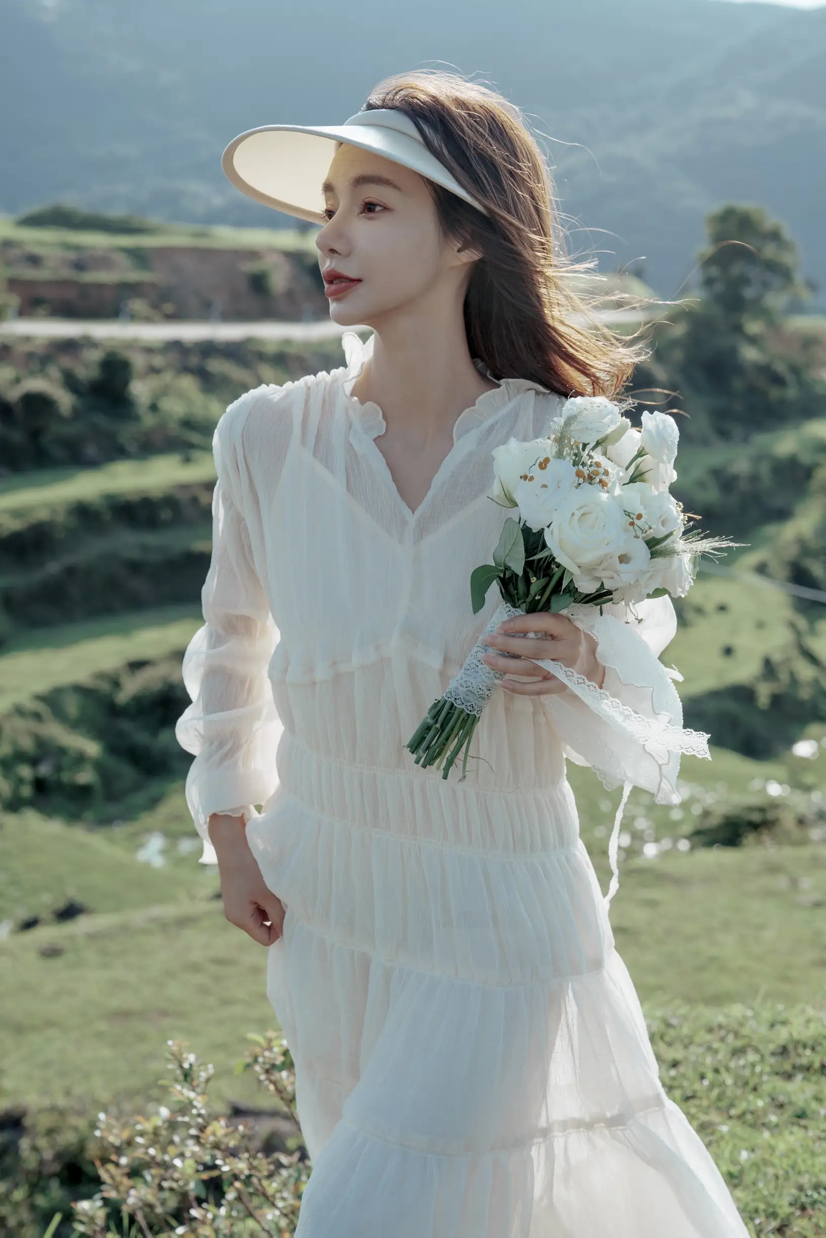 [艺图语] 2022.08.01 Vol.1601 – 山谷之间，烈日之下 姝雯同学#[60P]-1