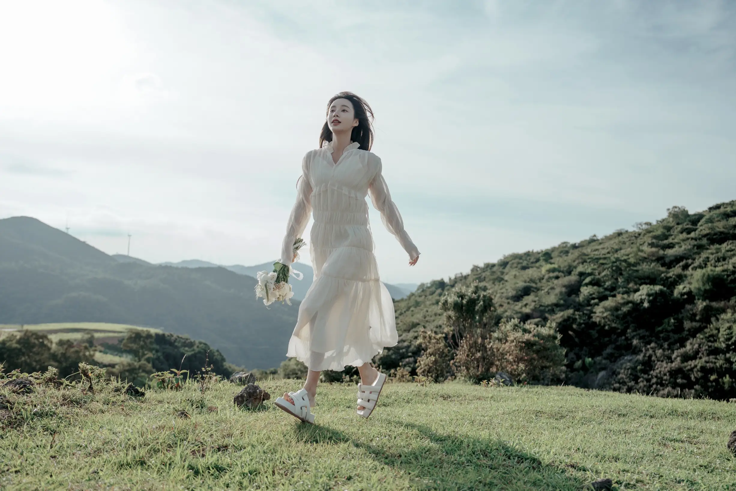 [艺图语] 2022.08.01 Vol.1601 – 山谷之间，烈日之下 姝雯同学#[60P]-6