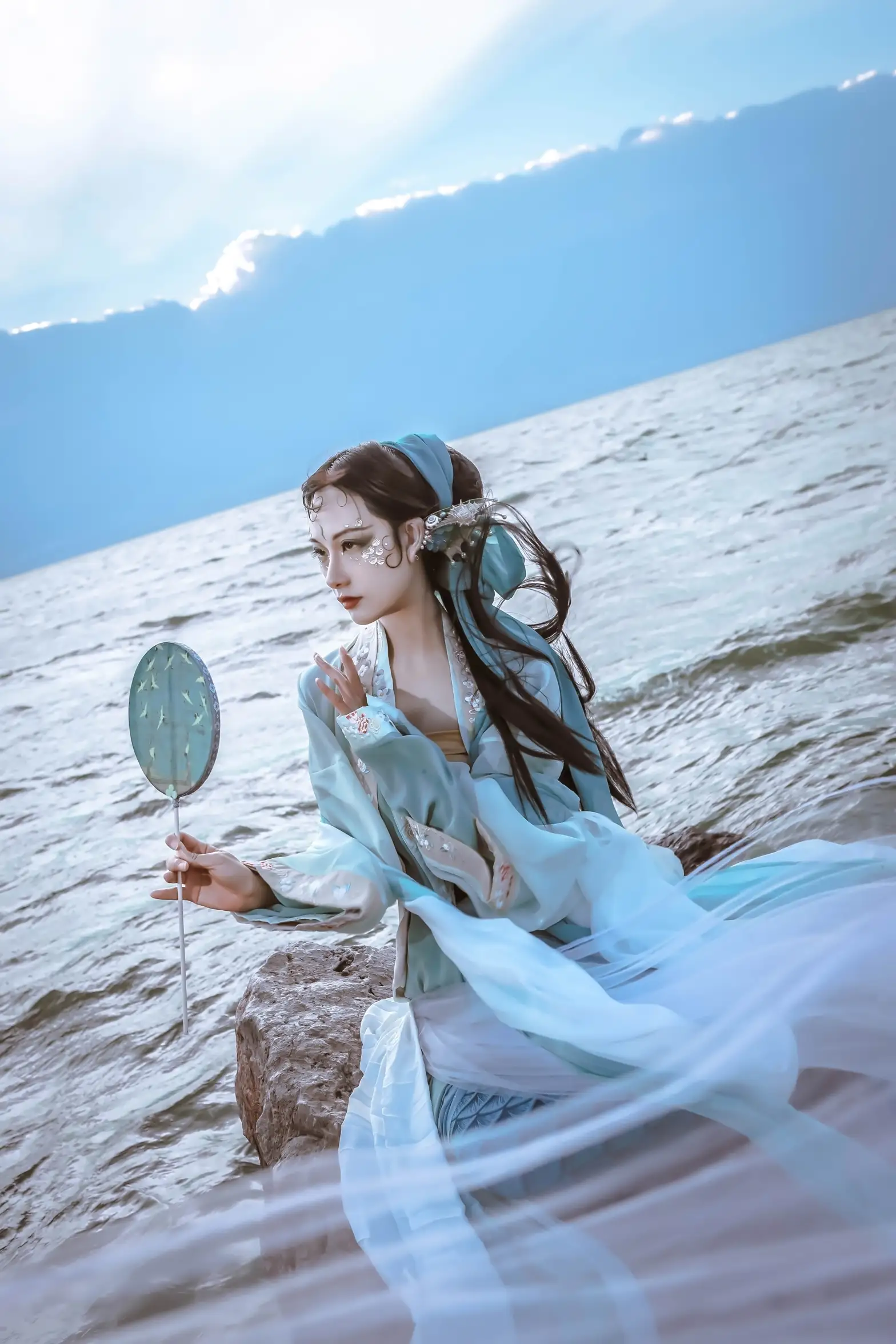 [艺图语] 2022.02.17 Vol.814 – 青鱼 苏苏#[20P]-1