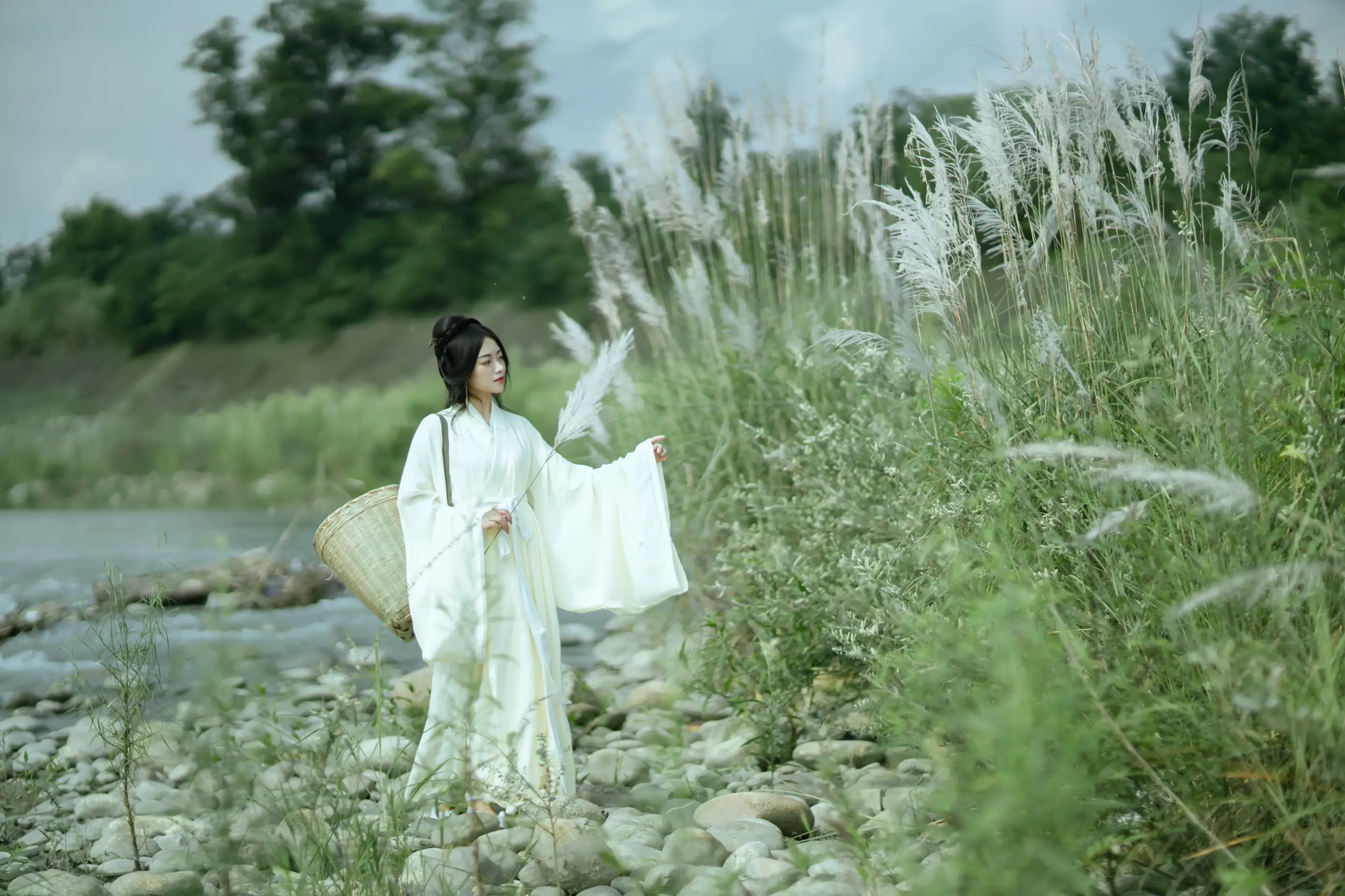 [艺图语] 2022.01.05 Vol.592 – 芦花漫 陌颜#[30P]-2