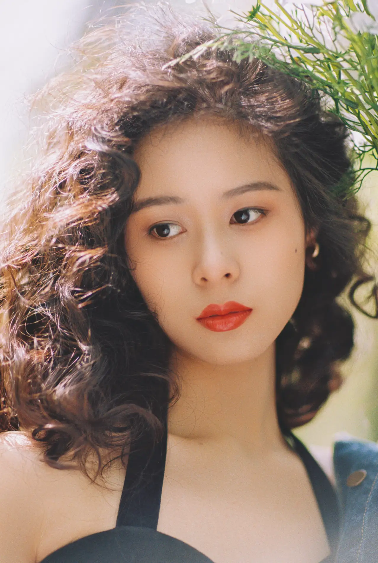 [艺图语] 2022.05.17 Vol.0908 – 港风胶片 sisi#[24P]-8