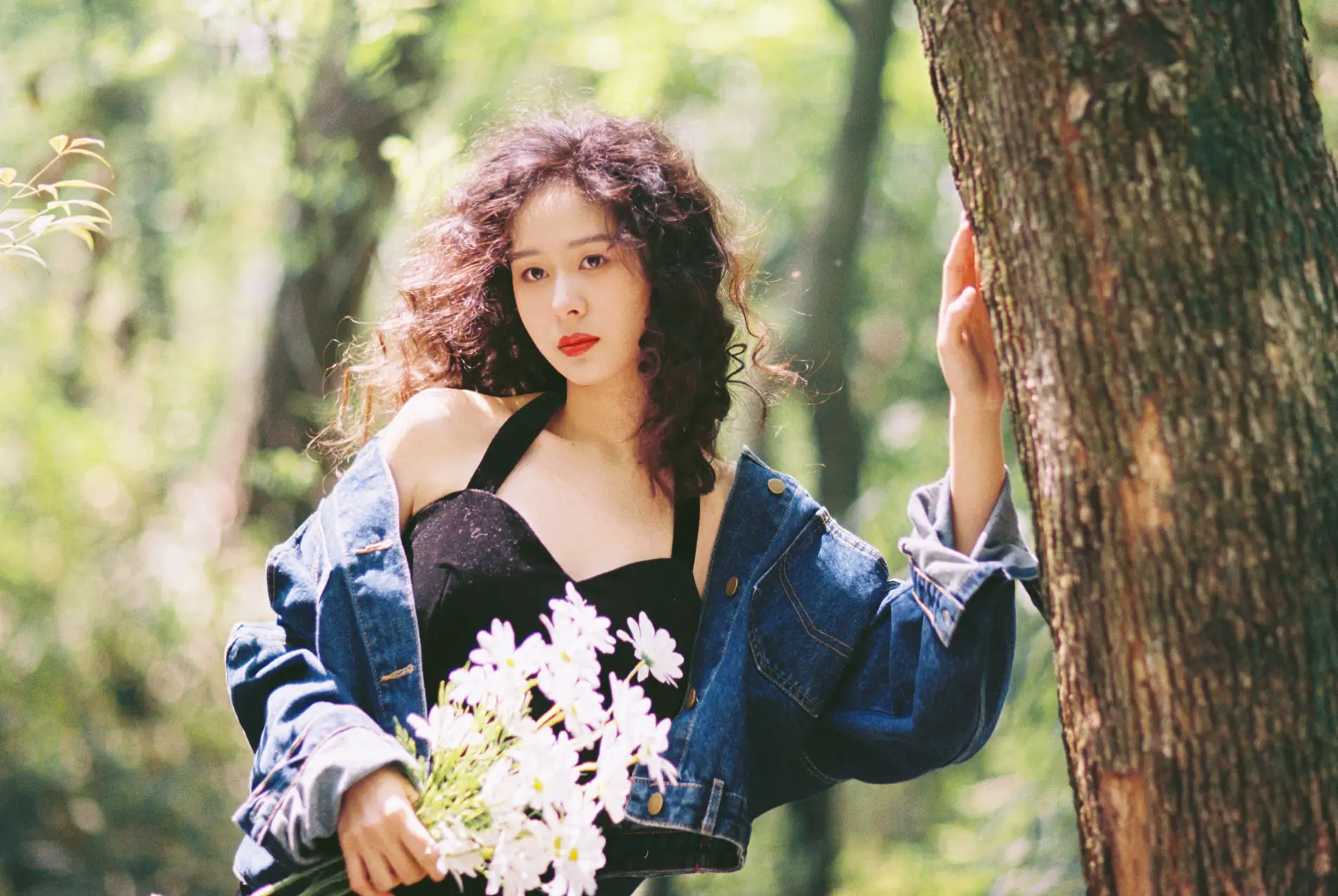 [艺图语] 2022.05.17 Vol.0908 – 港风胶片 sisi#[24P]-2