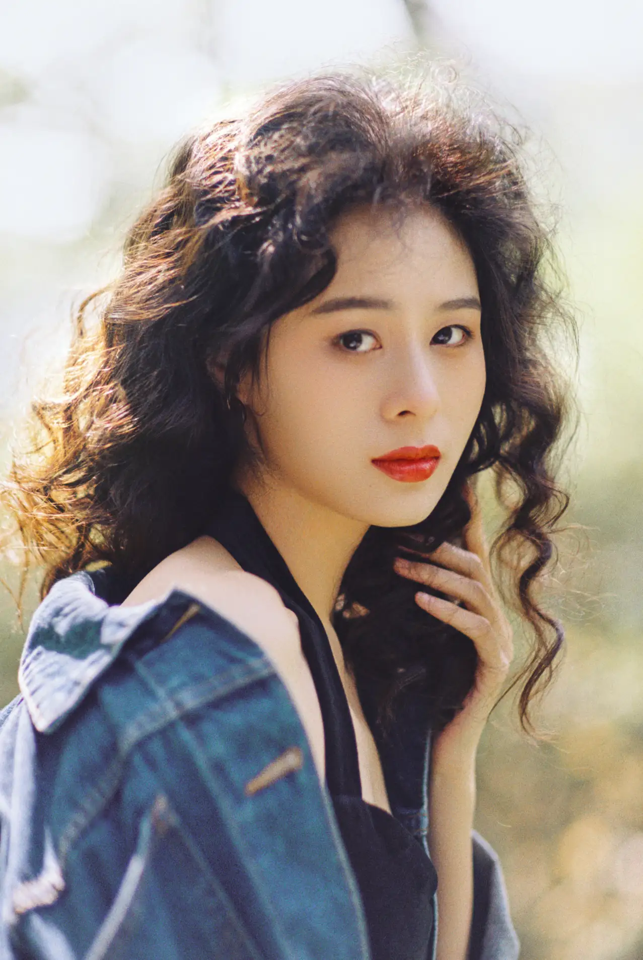 [艺图语] 2022.05.17 Vol.0908 – 港风胶片 sisi#[24P]-3