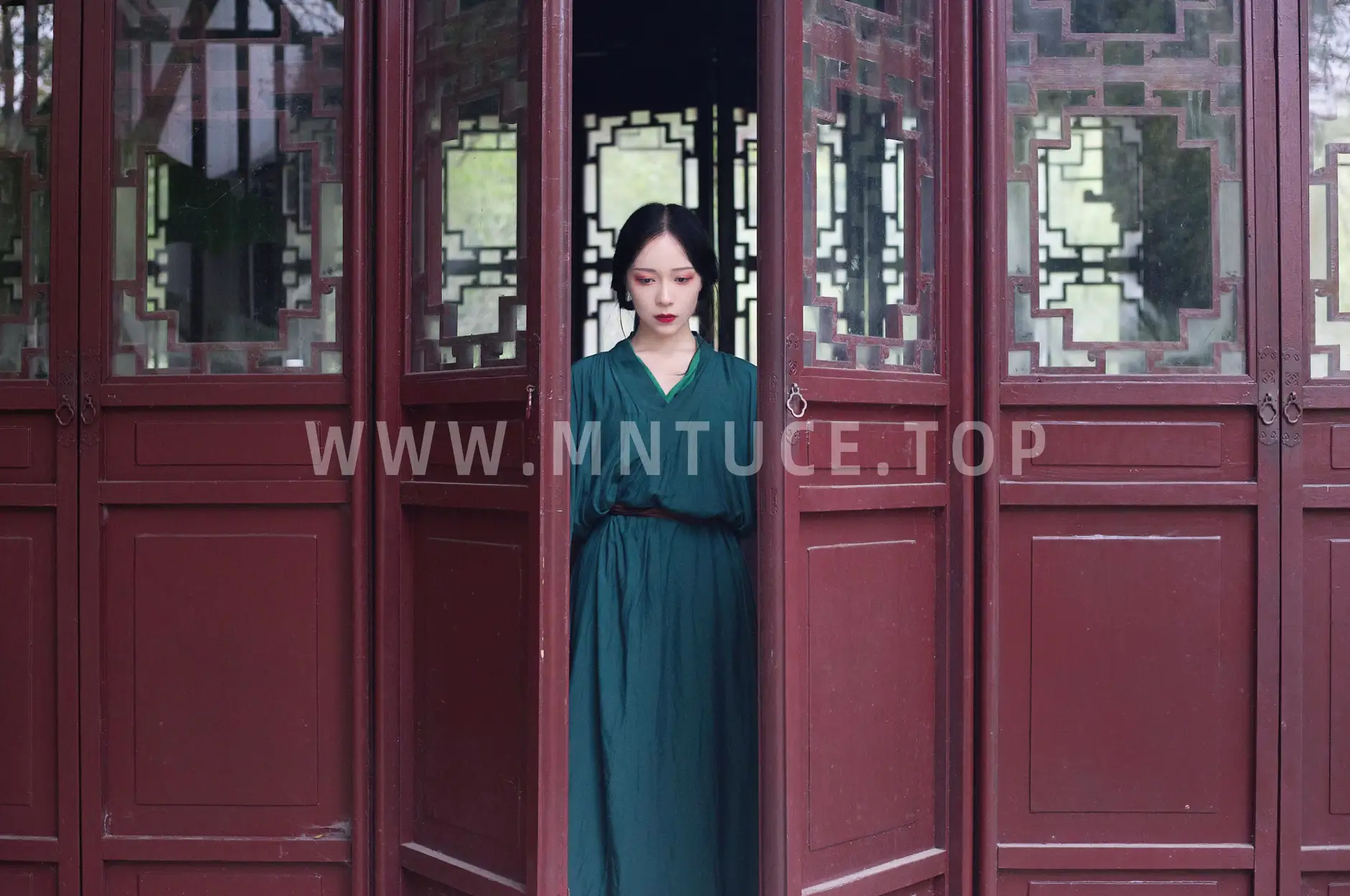 [艺图语] 2021.11.01 Vol.409 – 红豆 木冉#[41P]-8