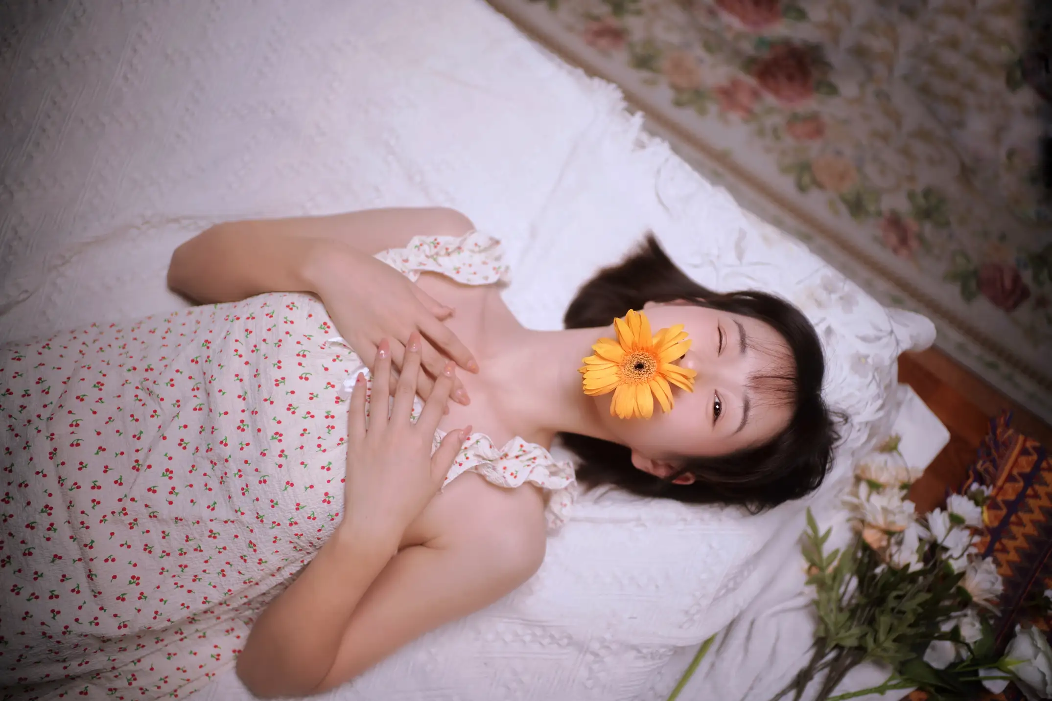 [艺图语] 2022.08.06 Vol.1636 – 疯狂的鱼缸是我的宇航服，我带上心爱的非洲菊去登月 小微#[29P]-2