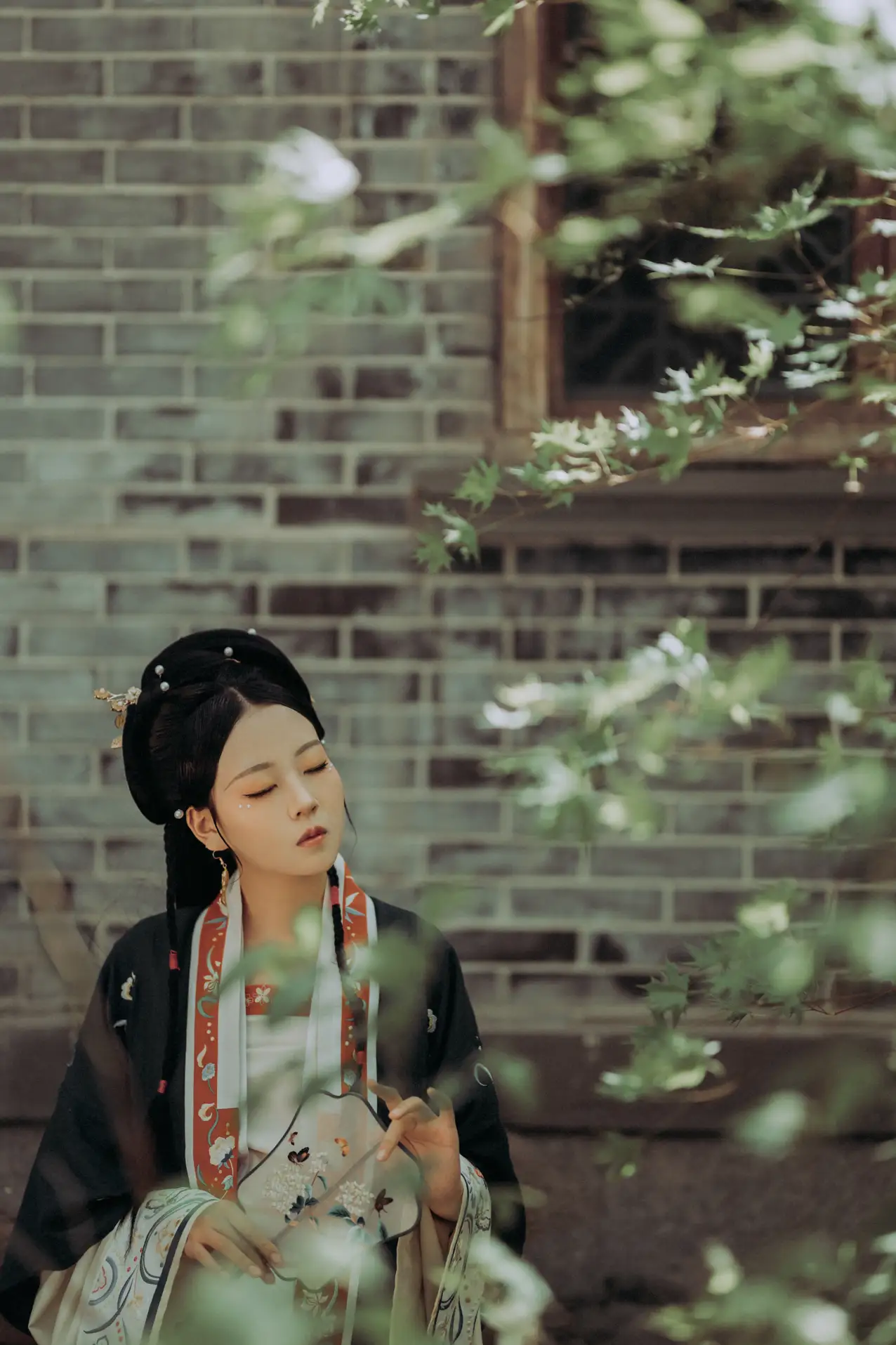 [艺图语] 2021.10.06 Vol.332 – 伤春逝 茜茜#[25P]-1