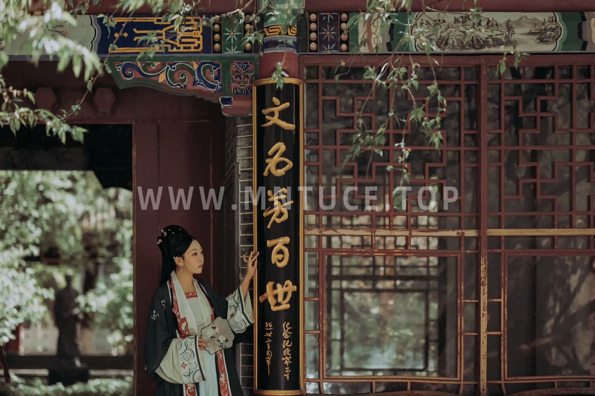 [艺图语] 2021.10.06 Vol.332 – 伤春逝 茜茜#[25P]-9