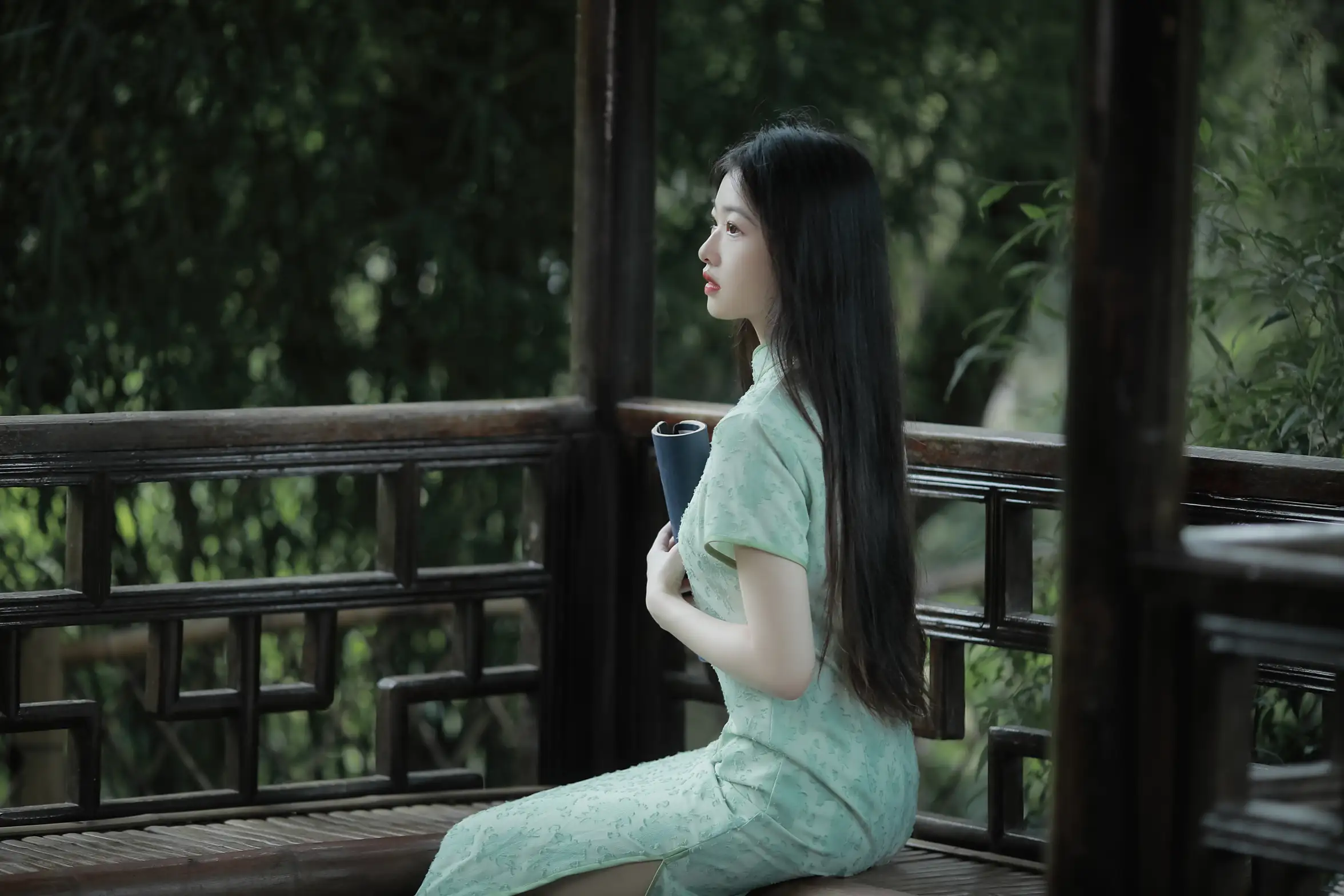 [艺图语] 2022.08.31 Vol.1838 – 天青色等烟雨 AChE#[23P]-7