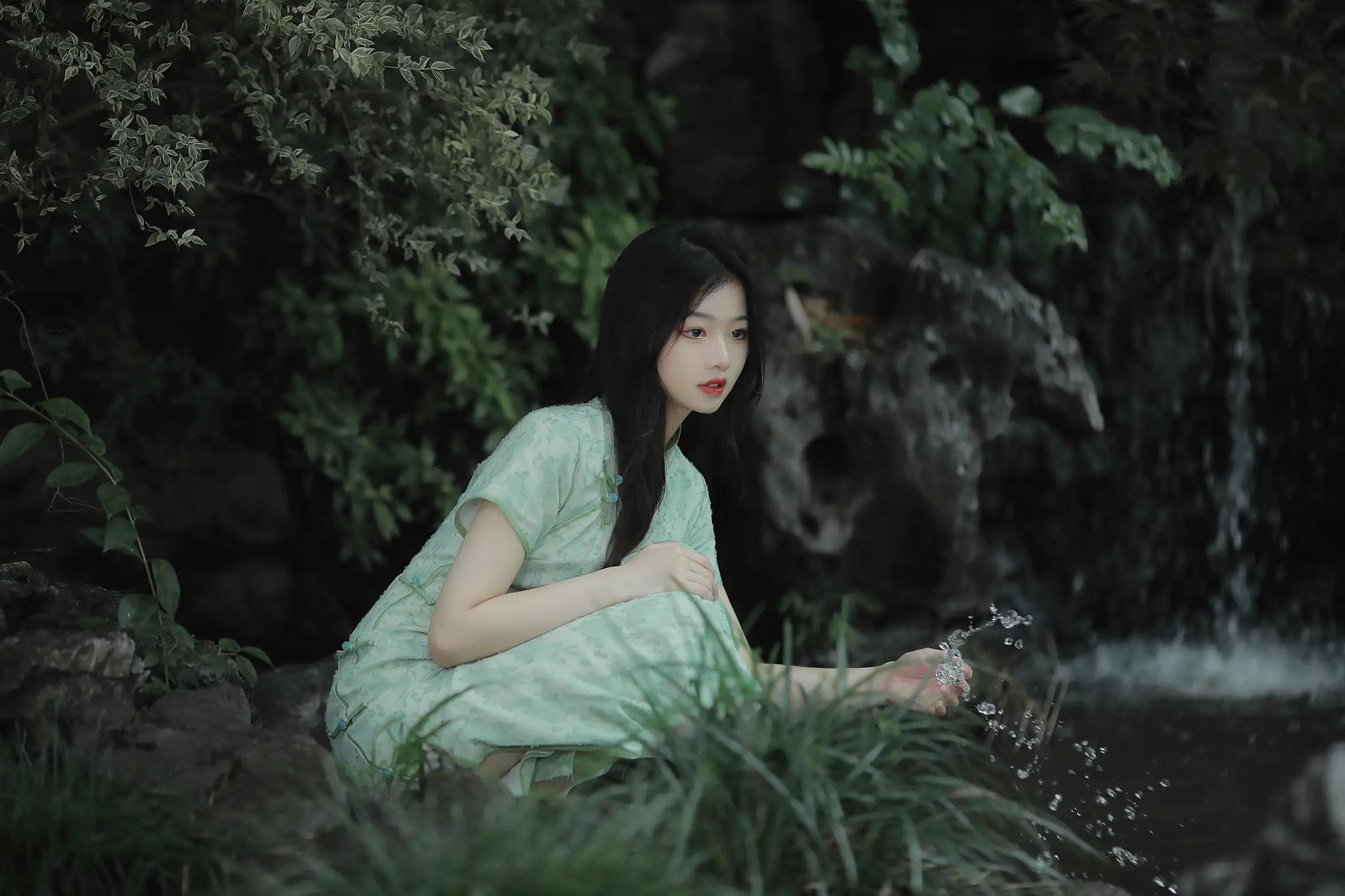 [艺图语] 2022.08.31 Vol.1838 – 天青色等烟雨 AChE#[23P]-5