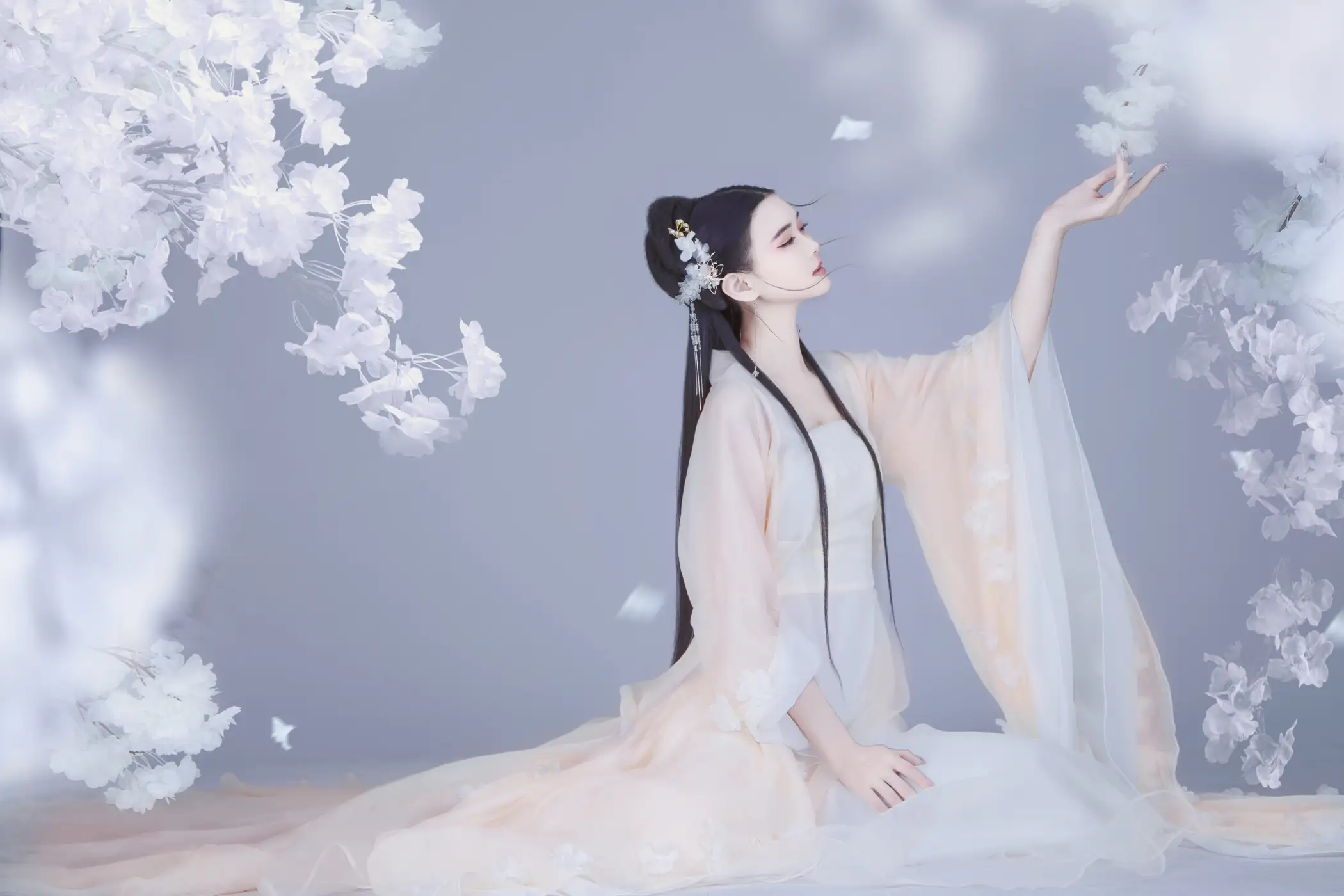 [艺图语] 2022.02.07 Vol.764 – 樱花落 欣宝#[22P]-1