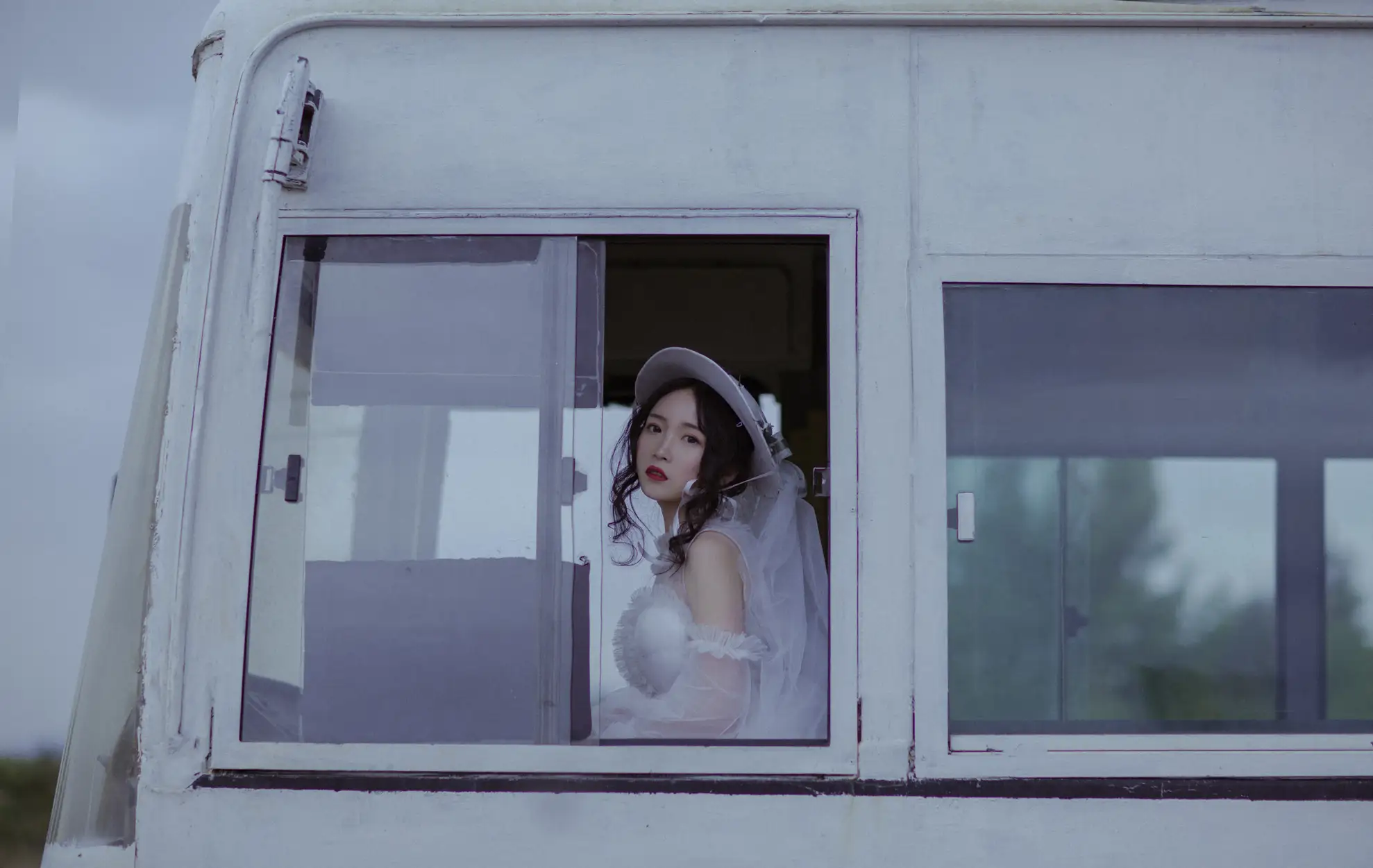 [艺图语] 2022.06.25 Vol.1289 – 为自己穿一次婚纱 月下桑小川#[33P]-2