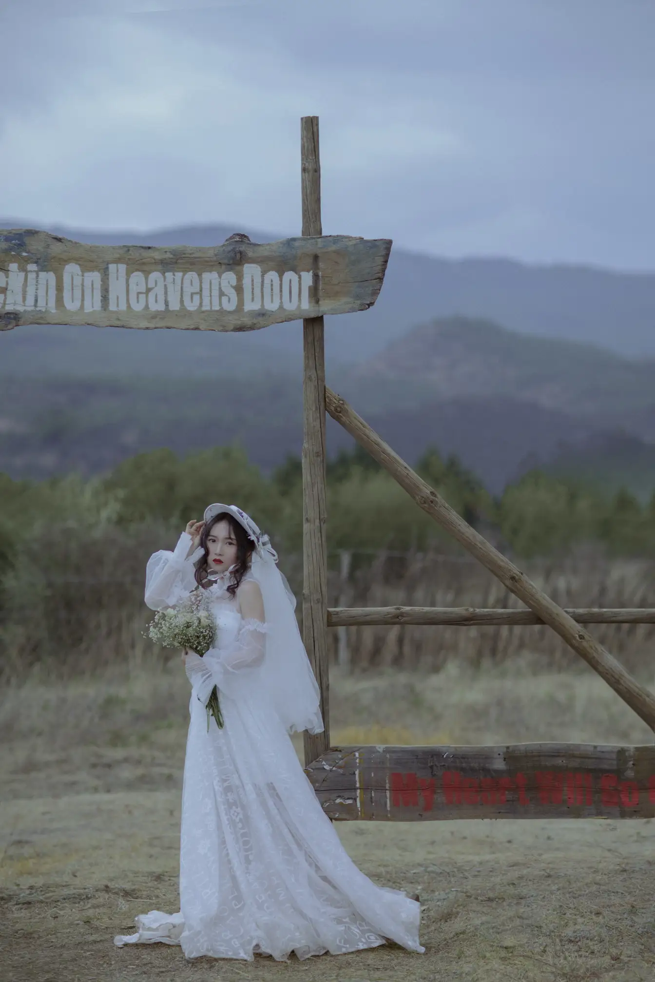 [艺图语] 2022.06.25 Vol.1289 – 为自己穿一次婚纱 月下桑小川#[33P]-2