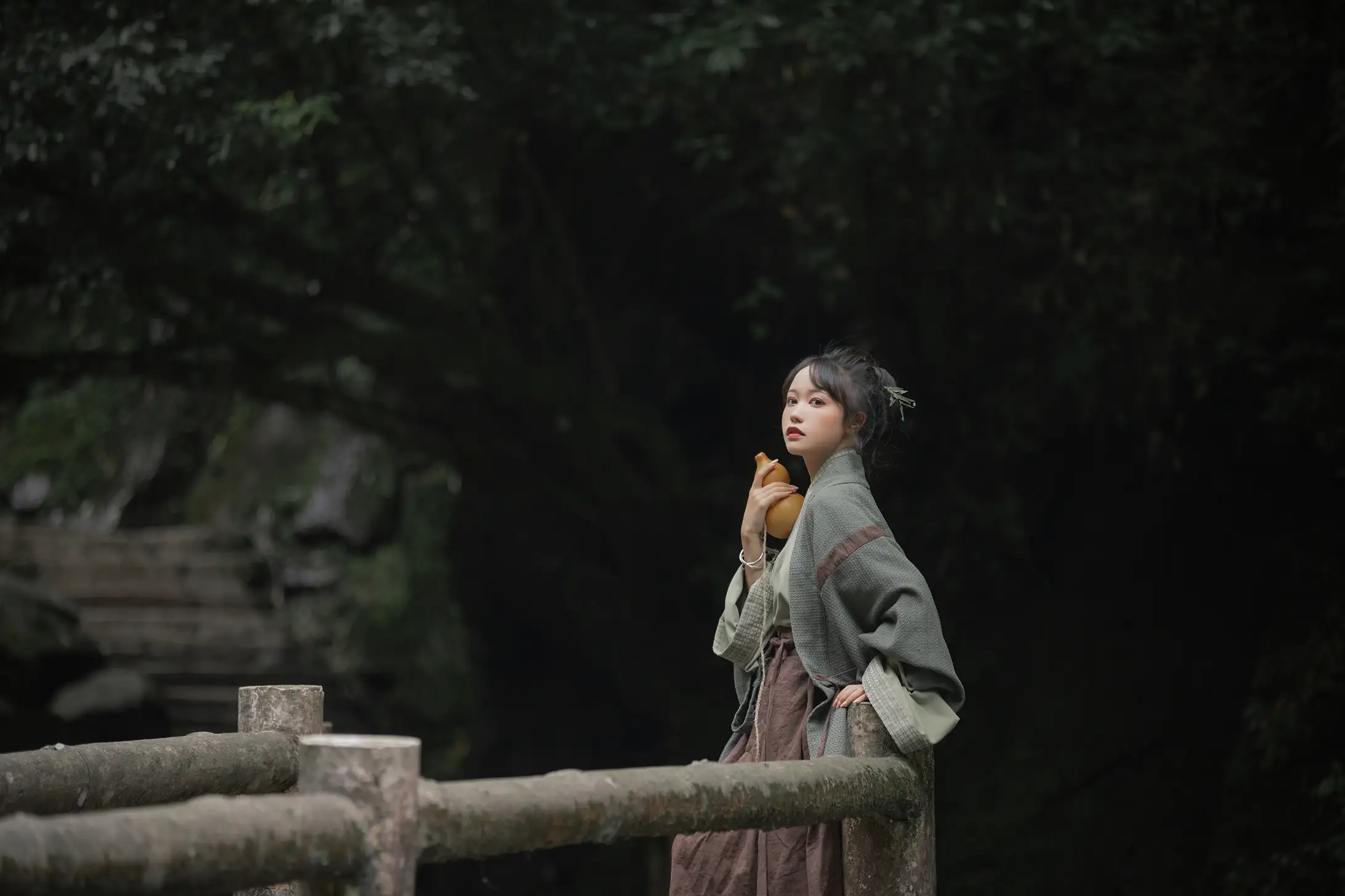 [艺图语] 2022.08.13 Vol.1695 – 上山 梨一依#[38P]-3