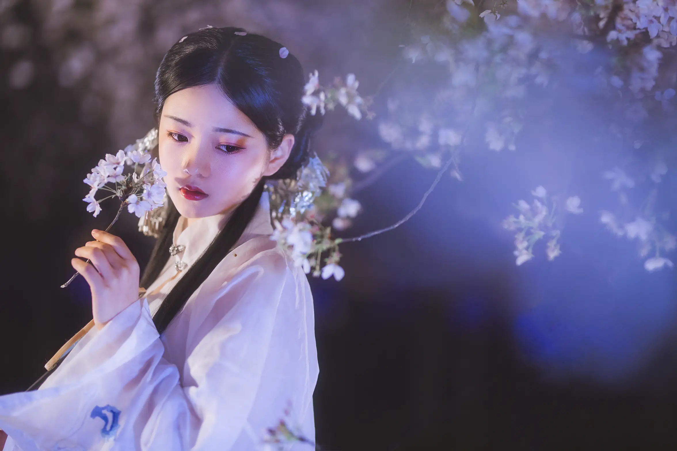 [艺图语] 2022.05.11 Vol.850 – 梦遣看花人 吴莹琨琨#[22P]-2