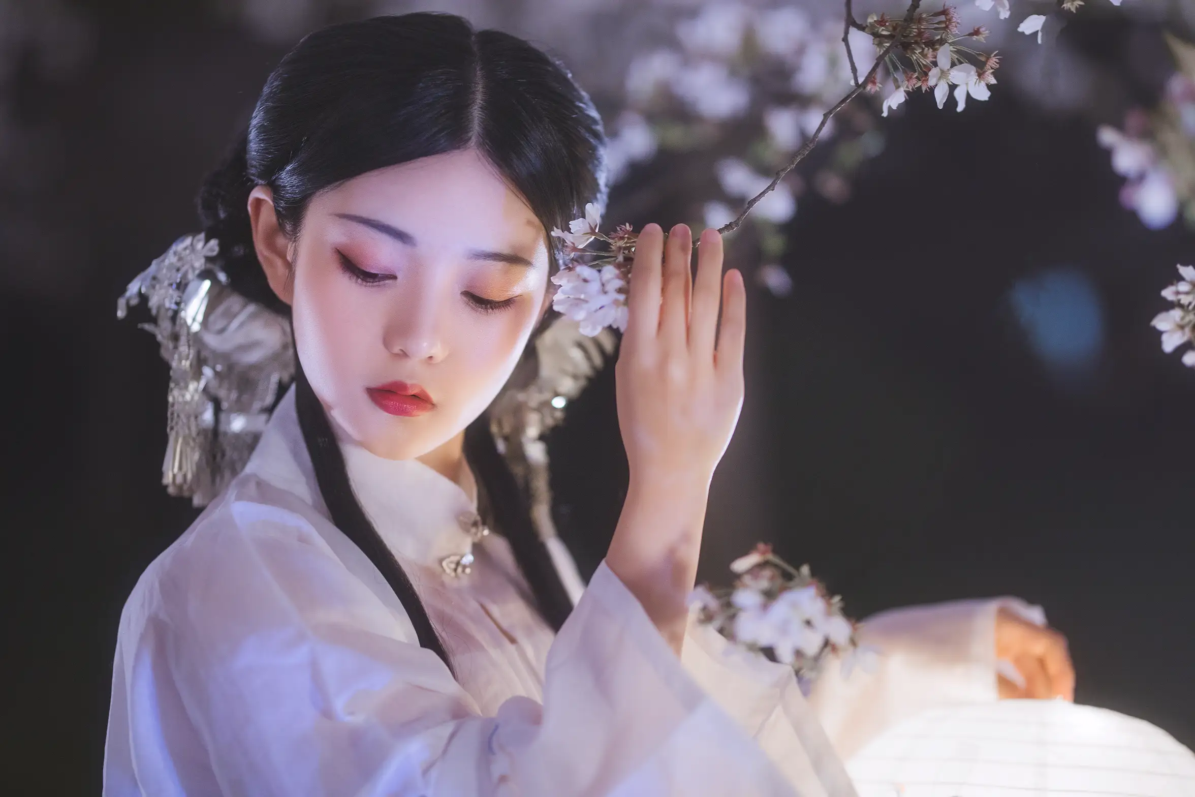 [艺图语] 2022.05.11 Vol.850 – 梦遣看花人 吴莹琨琨#[22P]-1