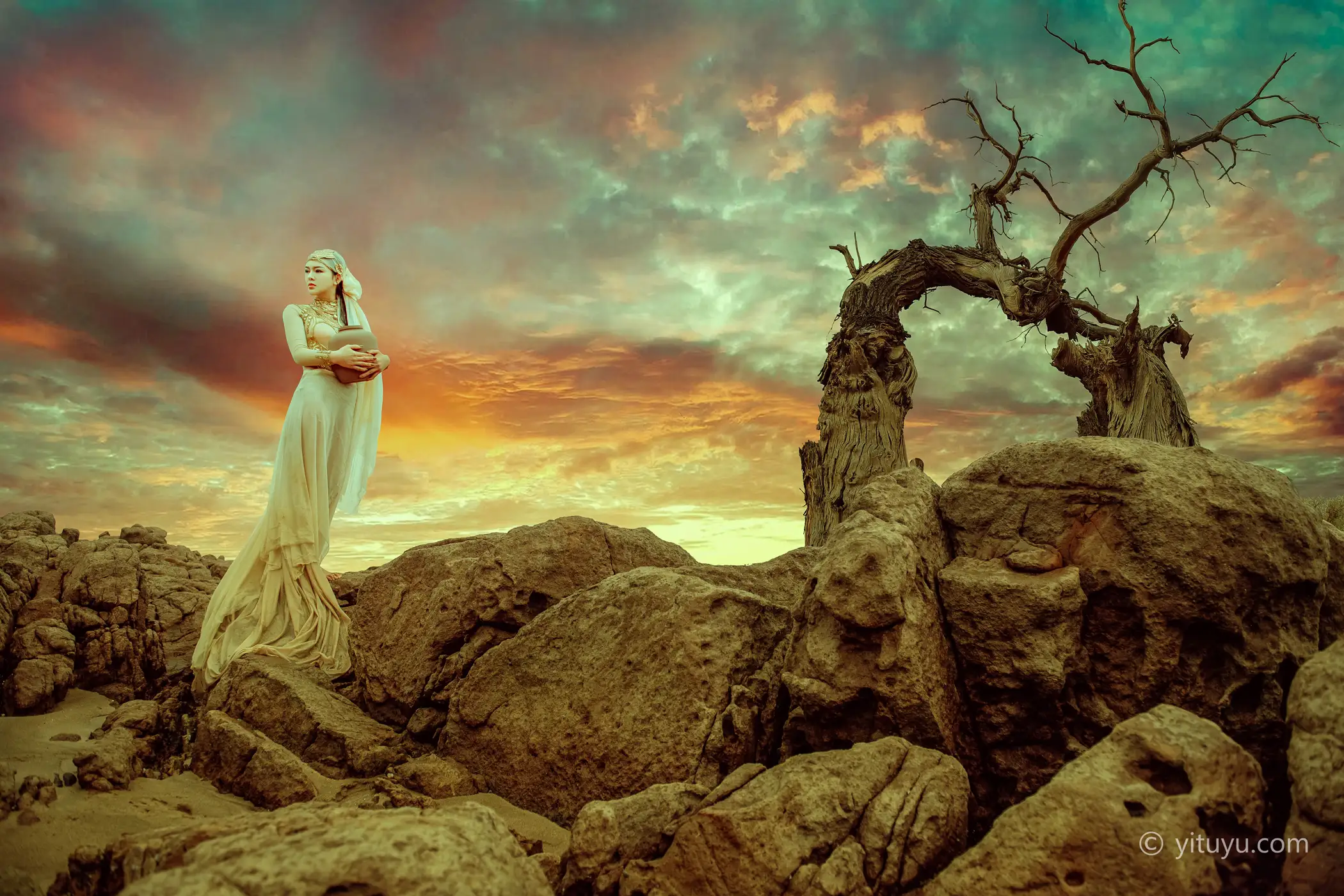 [艺图语] 2021.06.11 Vol.072 – 我的楼兰 陽兒#[33P]-9