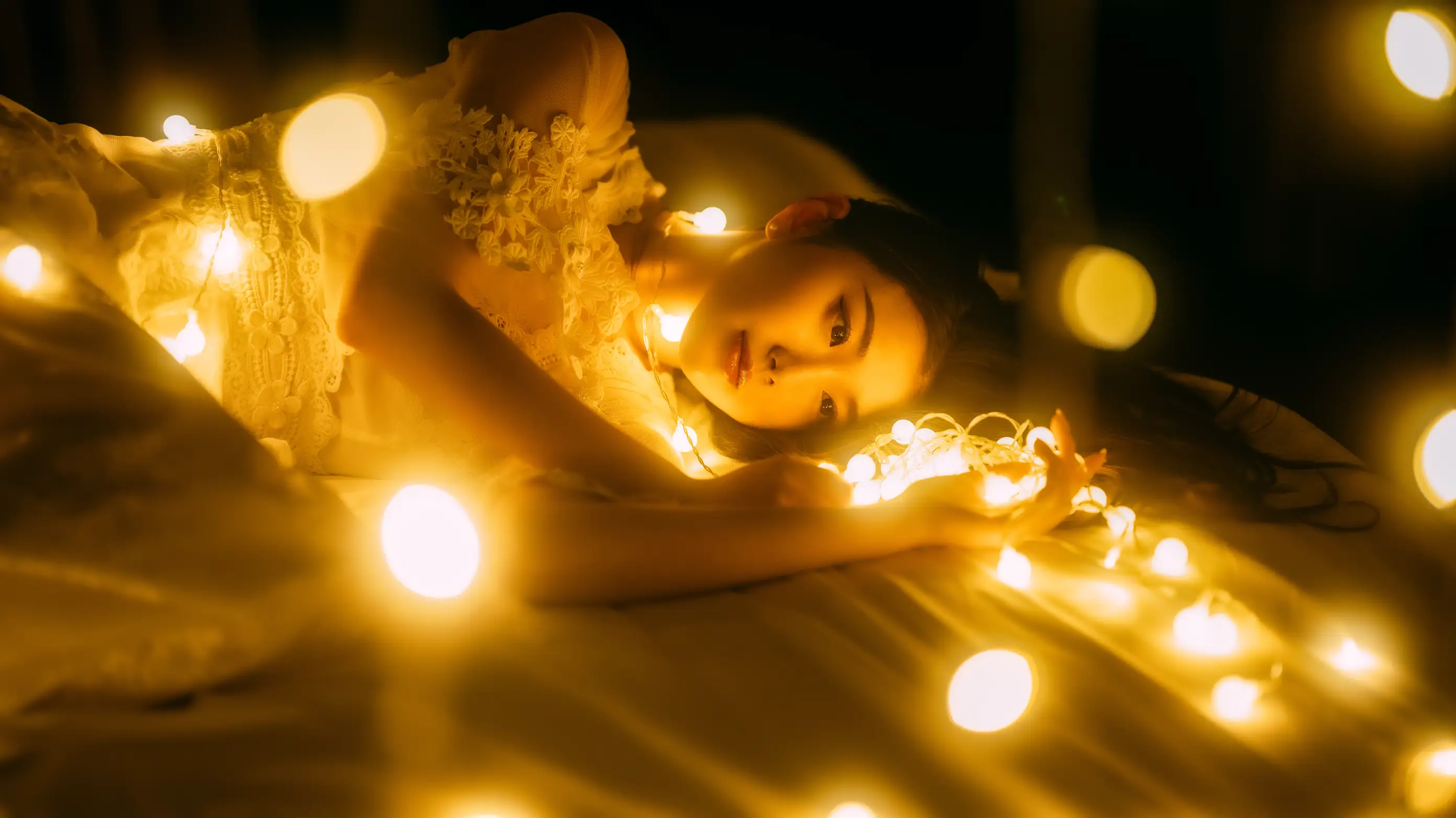 [艺图语] 2022.05.13 Vol.870 – 微光美人 麻花#[47P]-10