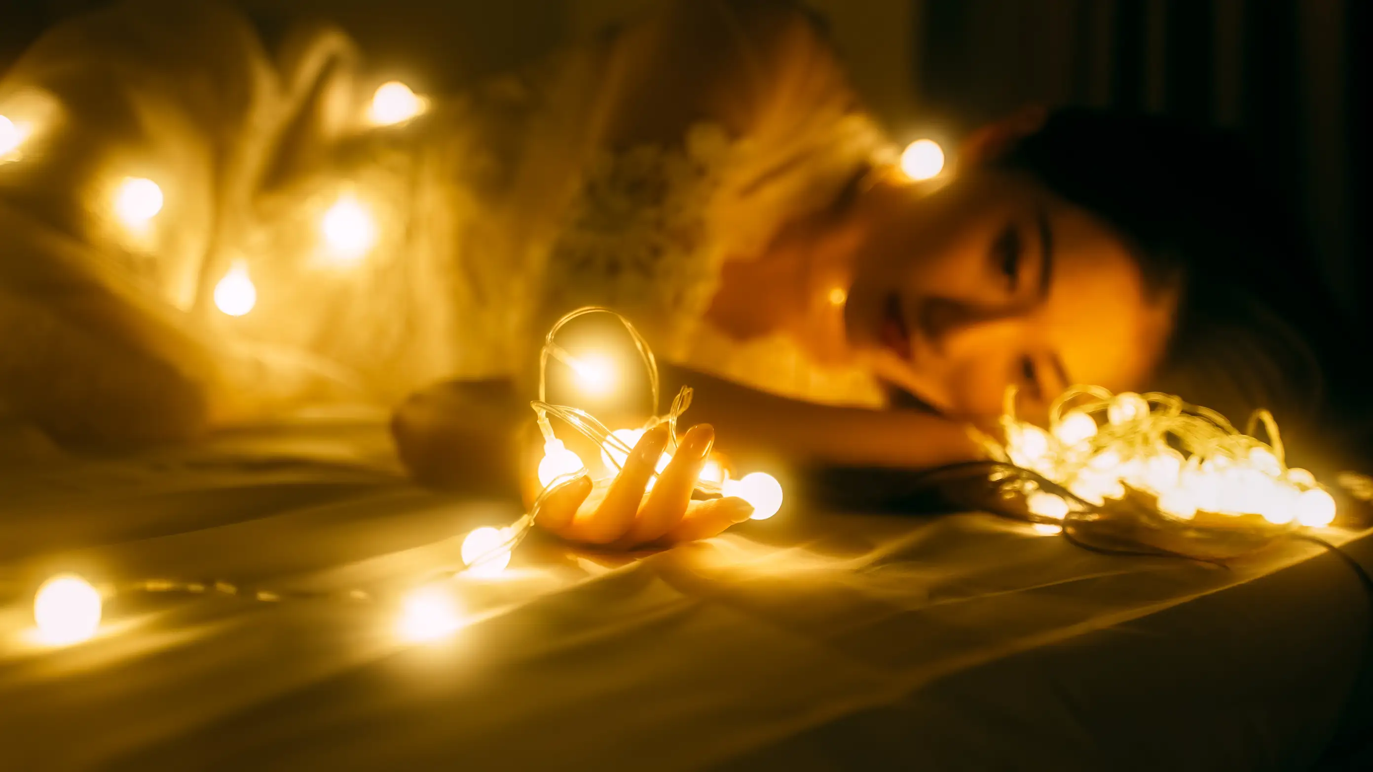 [艺图语] 2022.05.13 Vol.870 – 微光美人 麻花#[47P]-3