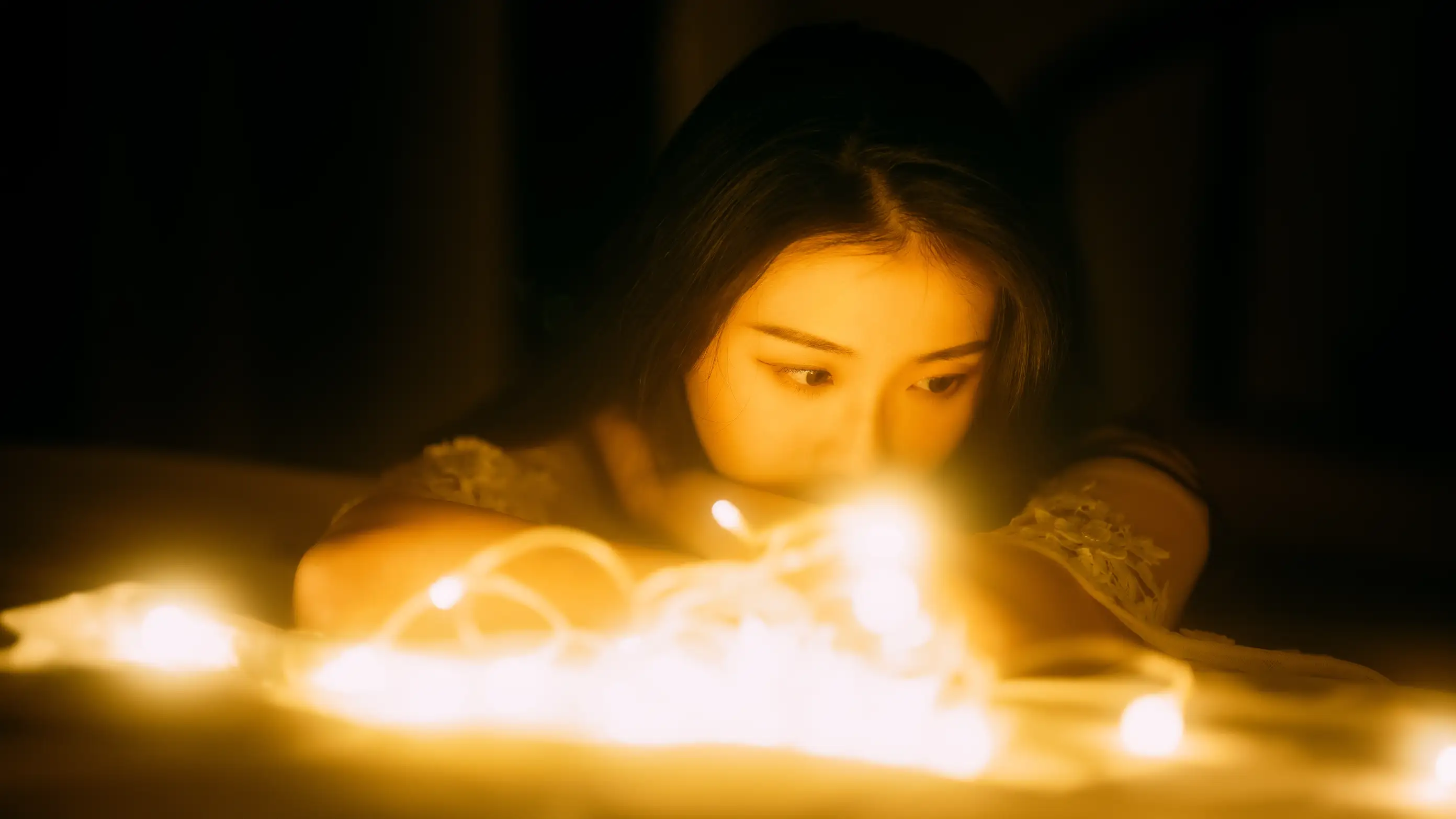 [艺图语] 2022.05.13 Vol.870 – 微光美人 麻花#[47P]-1