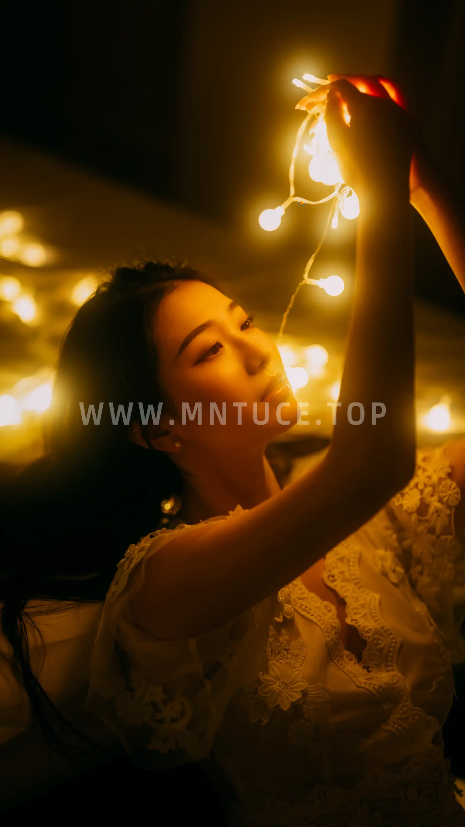 [艺图语] 2022.05.13 Vol.870 – 微光美人 麻花#[47P]-10