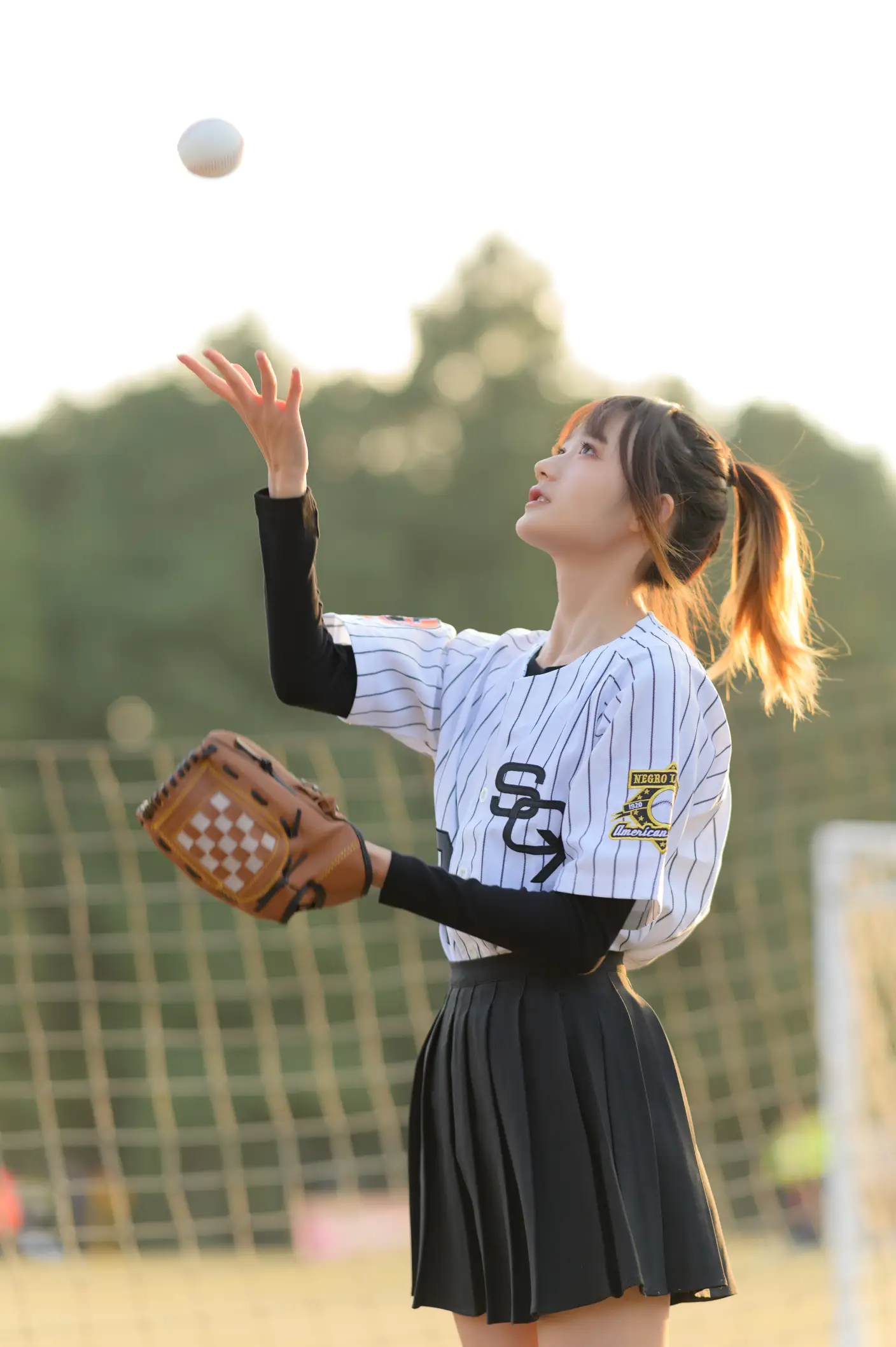 [艺图语] 2022.07.07 Vol.1401 – 棒球少女 兔子Zzz不吃胡萝卜#[37P]-4