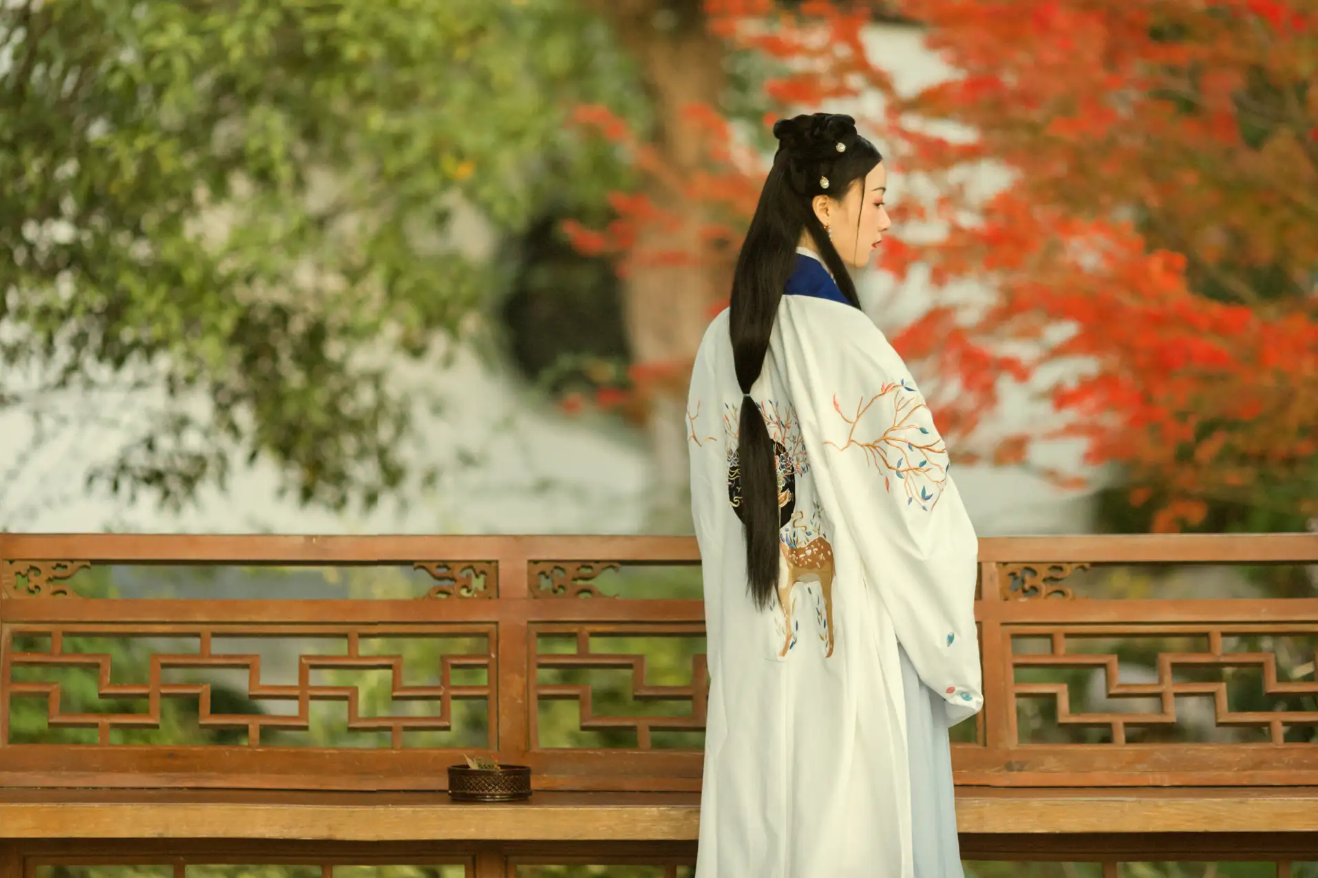 [艺图语] 2021.09.01 Vol.207 – 丹枫入秋 门门#[28P]-1