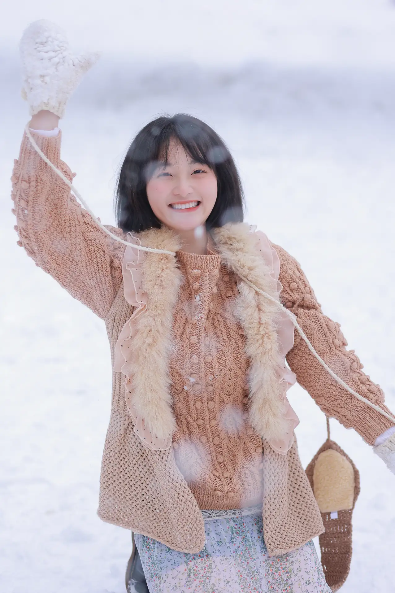 [艺图语] 2022.09.17 Vol.1970 – 嘿，一起来玩雪。 耳元在减肥#[26P]-9