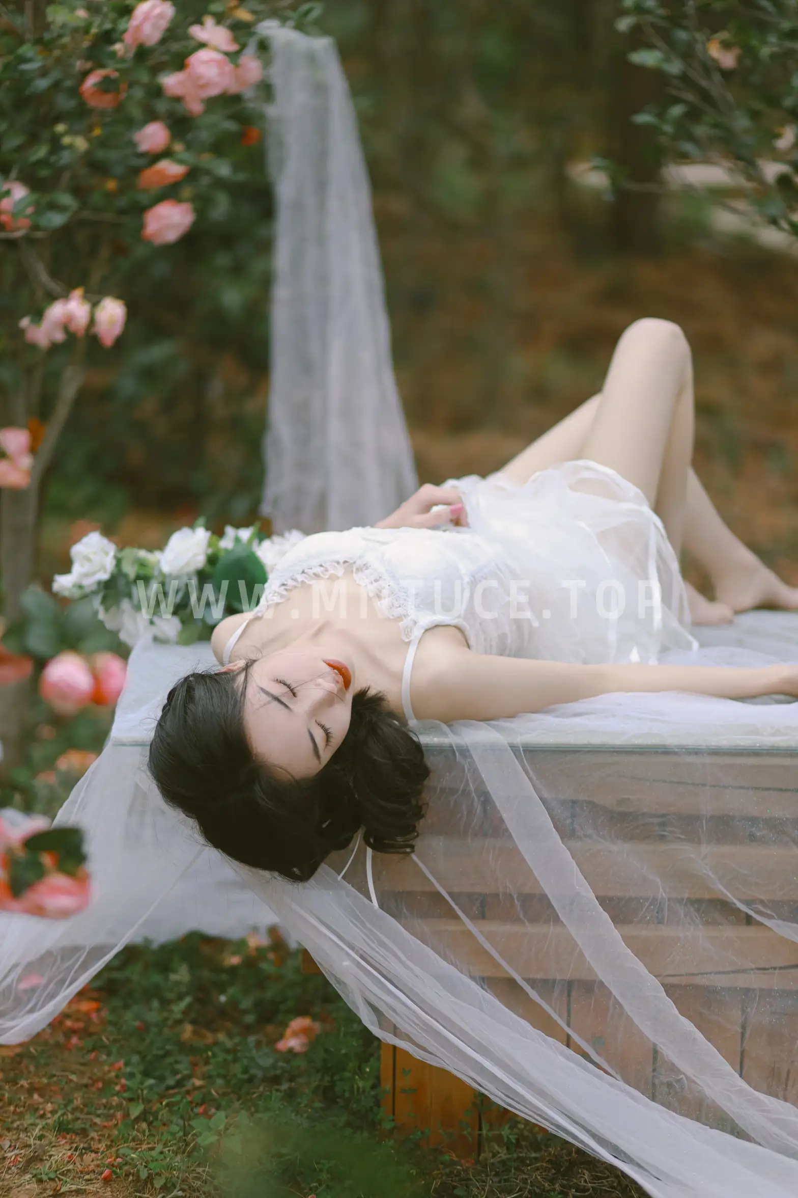 [艺图语] 2022.07.28 Vol.1562 – 少女情怀 小朱#[44P]-6