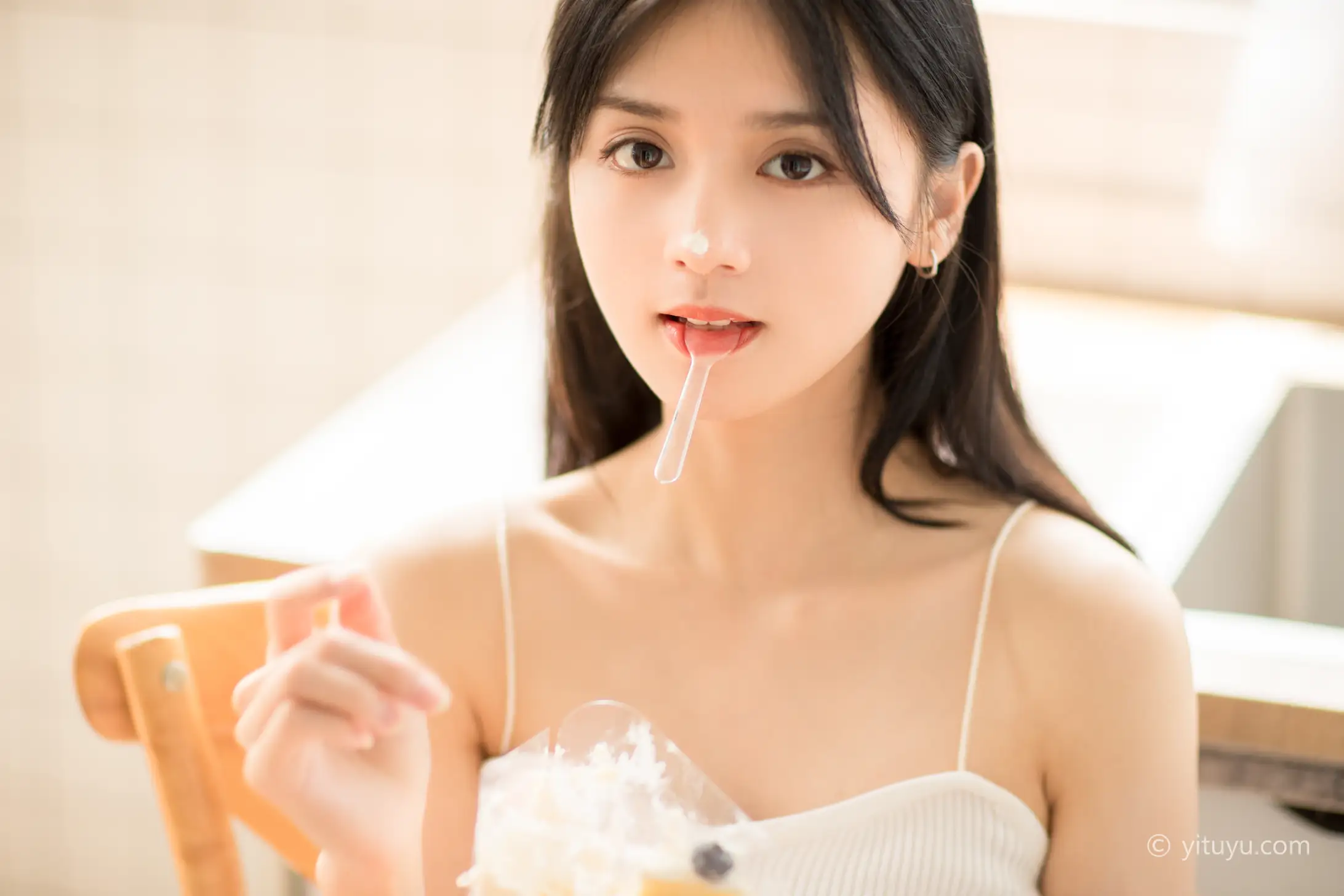 [艺图语] 2021.05.31 Vol.064 – 爱与光 雨文#[26P]-2