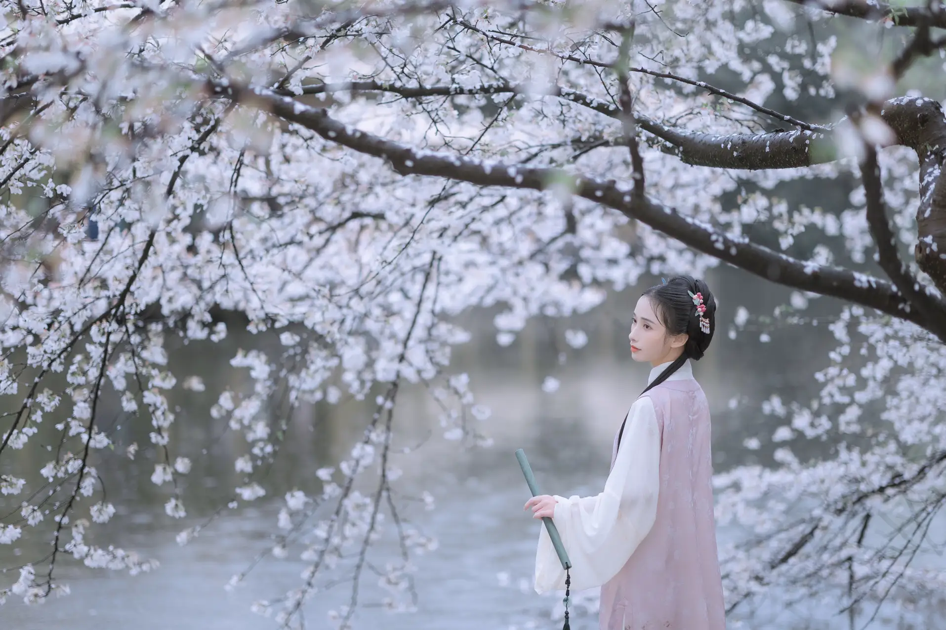 [艺图语] 2022.05.25 Vol.0984 – 雨樱花 眸小妖#[46P]-4