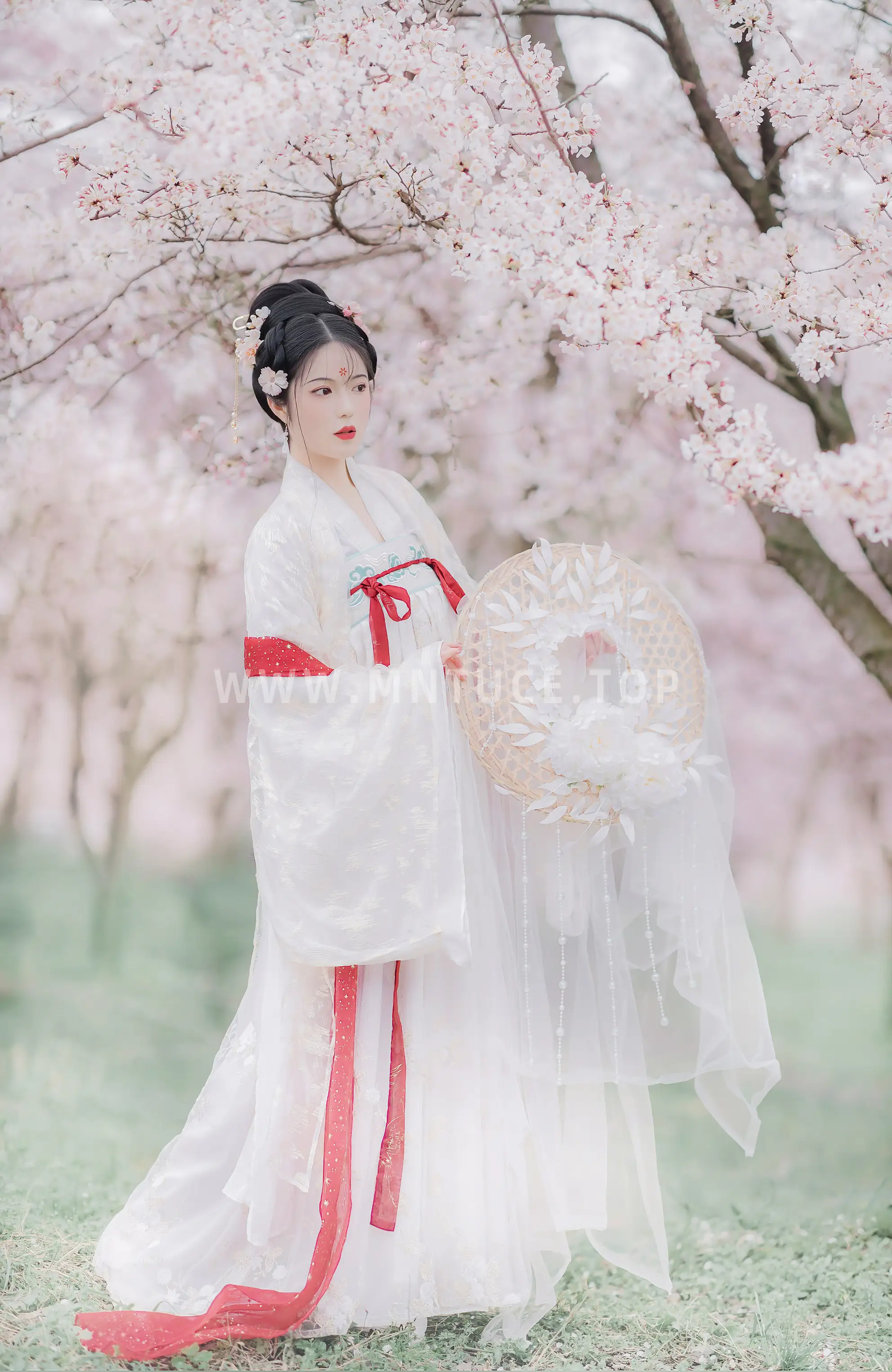 [艺图语] 2022.06.08 Vol.1115 – 东风面 童童#[23P]-4