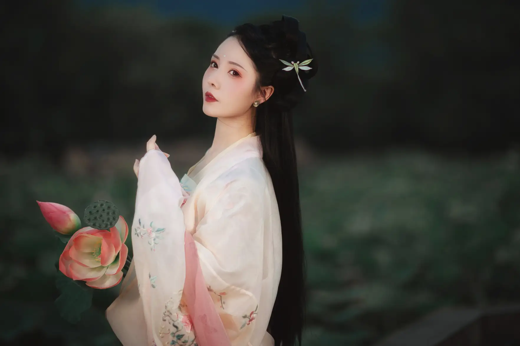 [艺图语] 2022.01.03 Vol.575 – 荷 葵花花花儿#[21P]-5