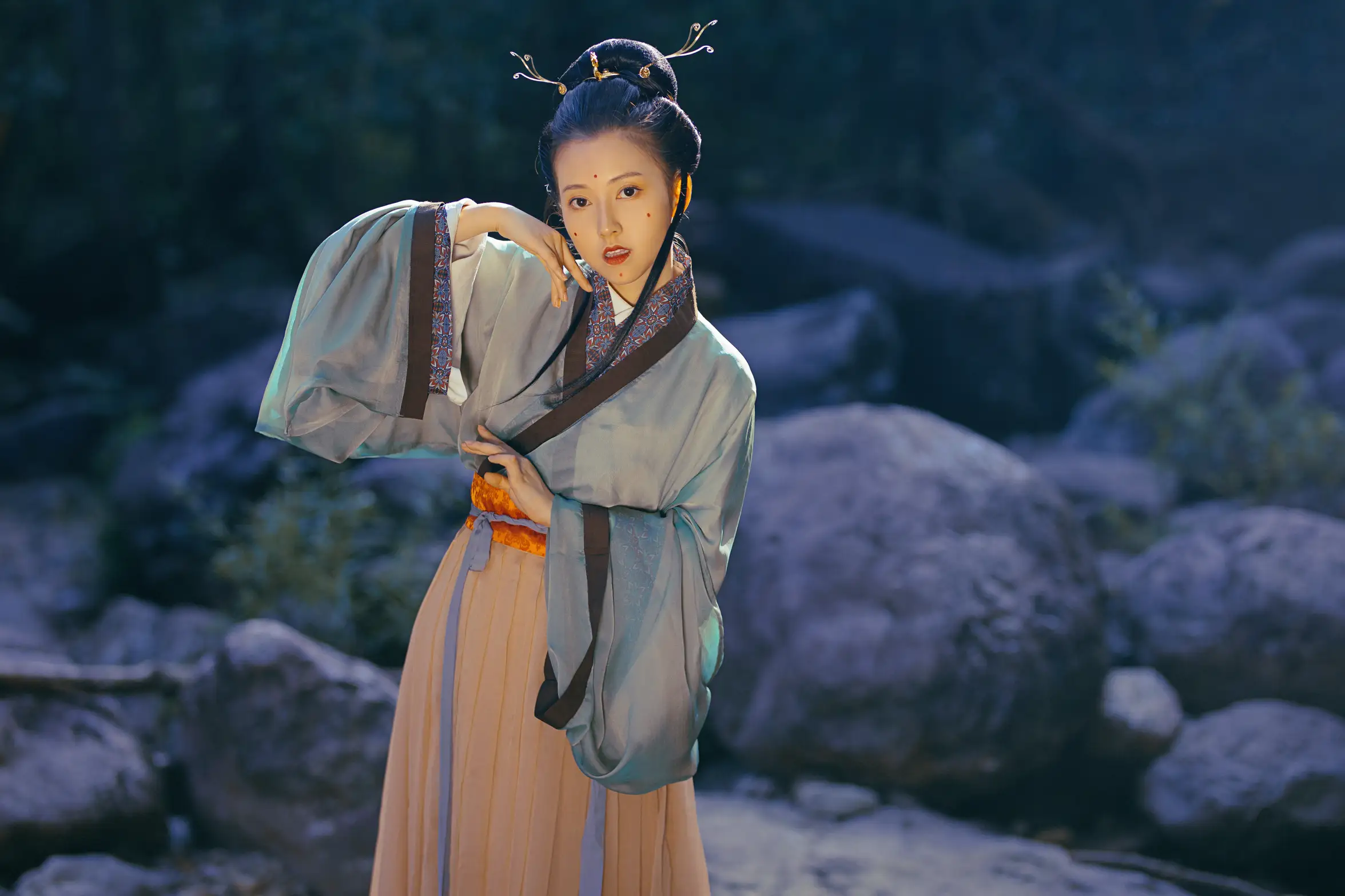 [艺图语] 2022.08.17 Vol.1728 – 欲买桂花同载酒 一只玄酱#[26P]-9