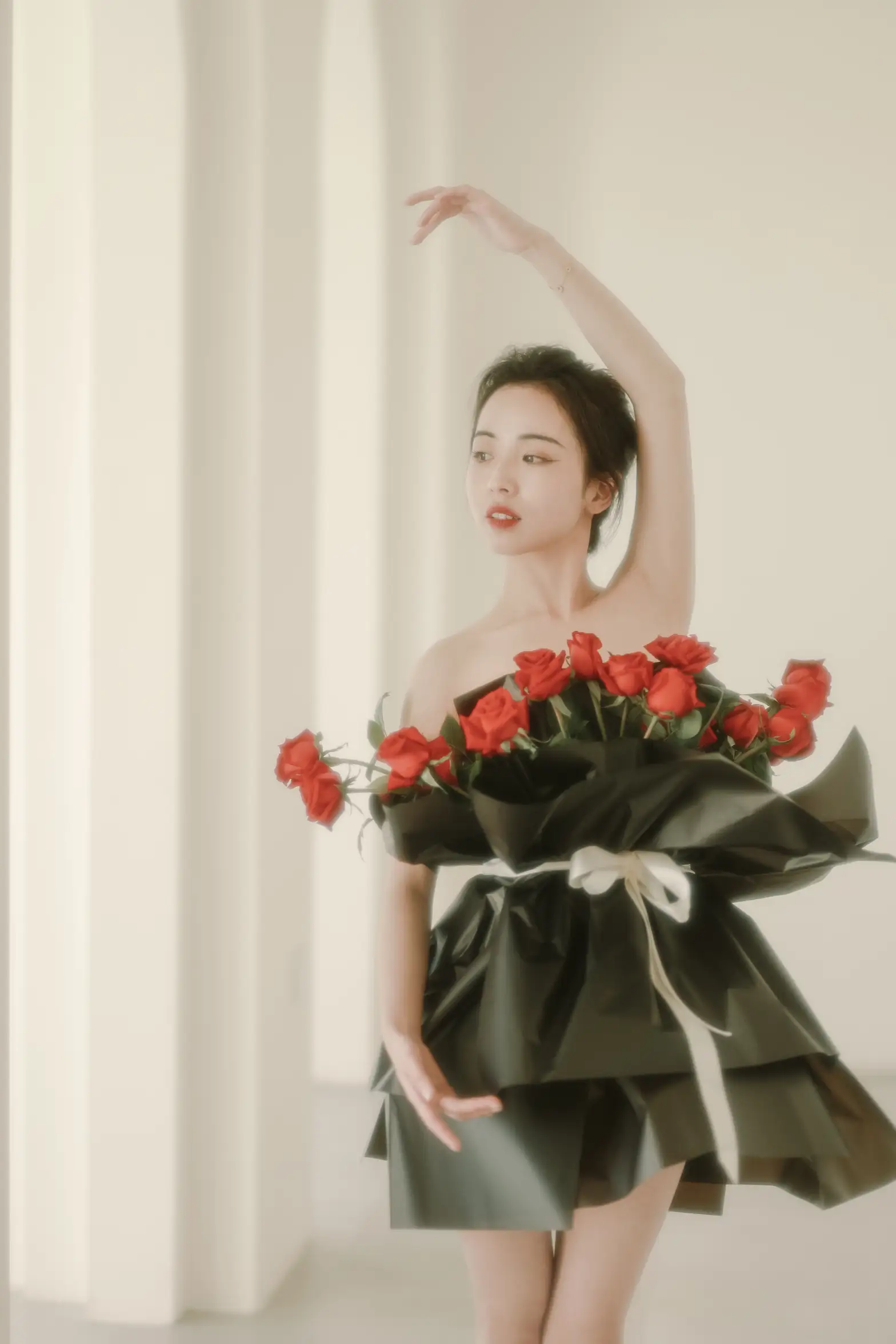 [艺图语] 2022.08.07 Vol.1644 – 红玫瑰 小朱#[34P]-7