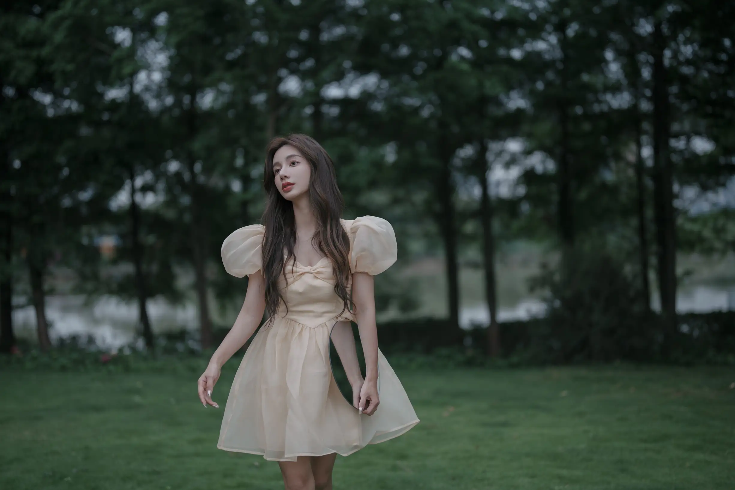 [艺图语] 2022.07.16 Vol.1498 – 阴雨天，森林里的精灵 姝雯同学#[62P]-2