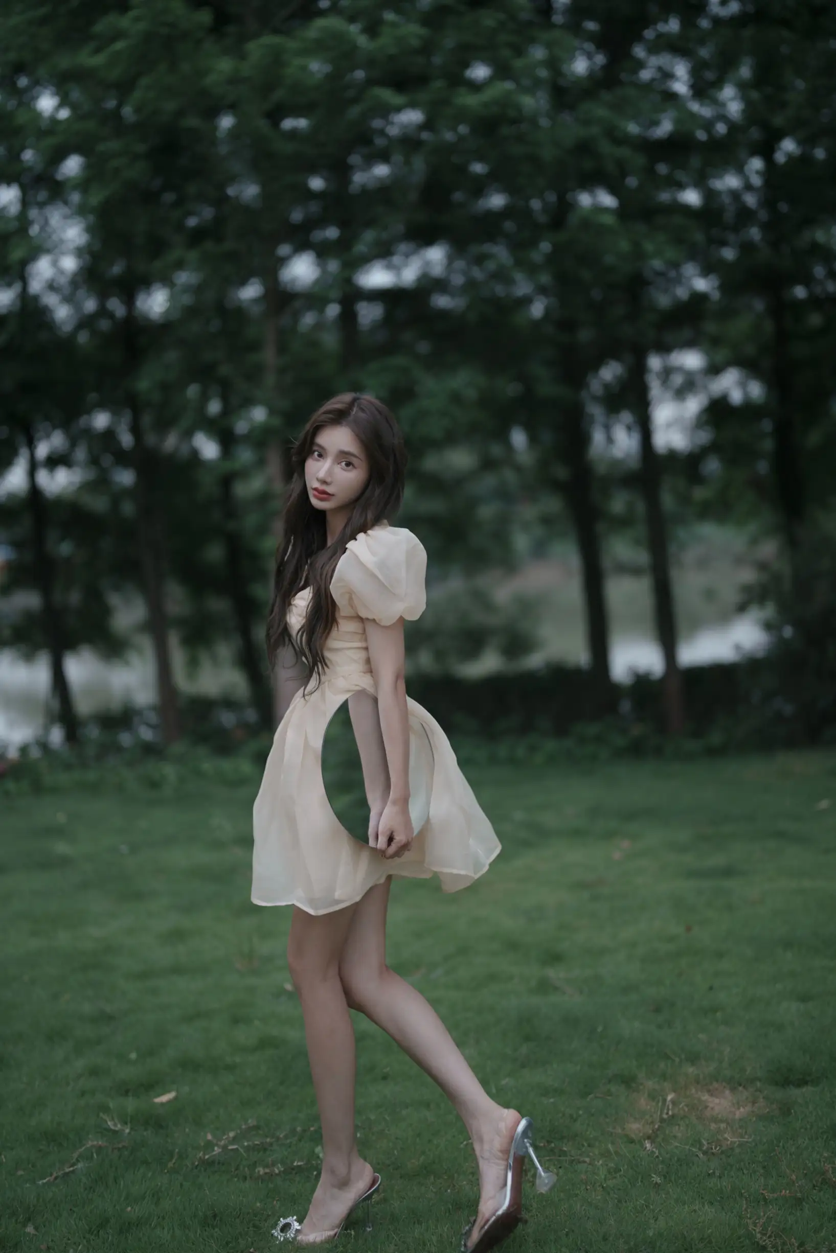 [艺图语] 2022.07.16 Vol.1498 – 阴雨天，森林里的精灵 姝雯同学#[62P]-3