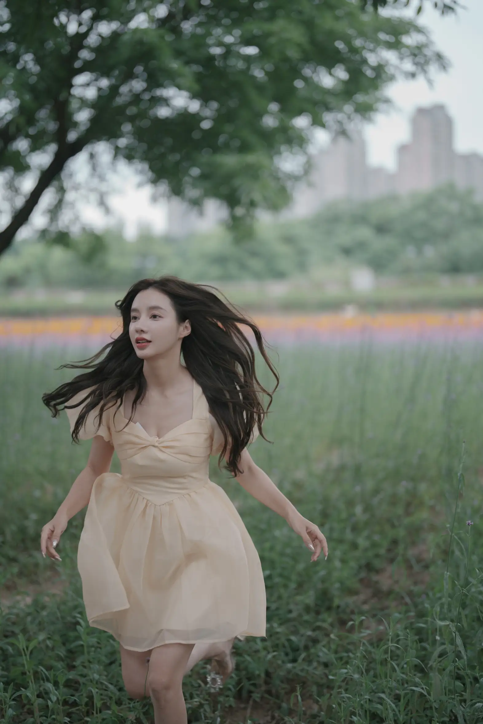 [艺图语] 2022.07.16 Vol.1498 – 阴雨天，森林里的精灵 姝雯同学#[62P]-1