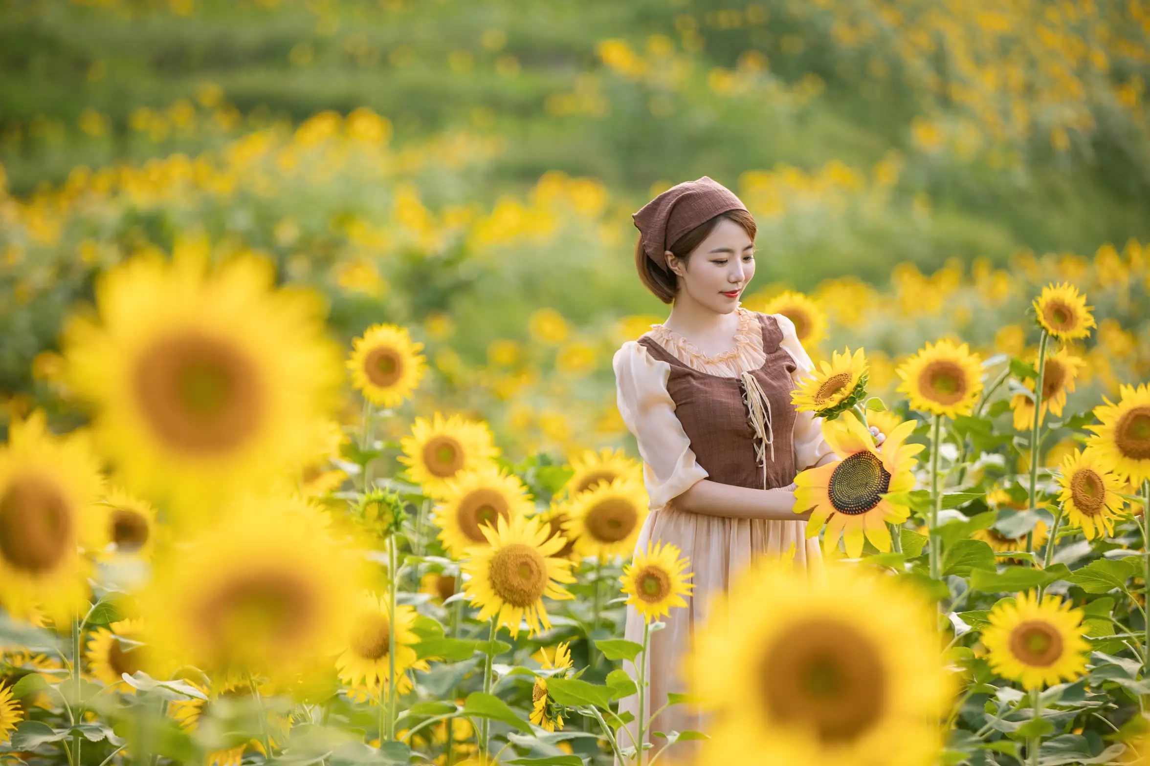 [艺图语] 2022.09.17 Vol.1976 – 误入梵高的油画世界 冬琴#[23P]-1