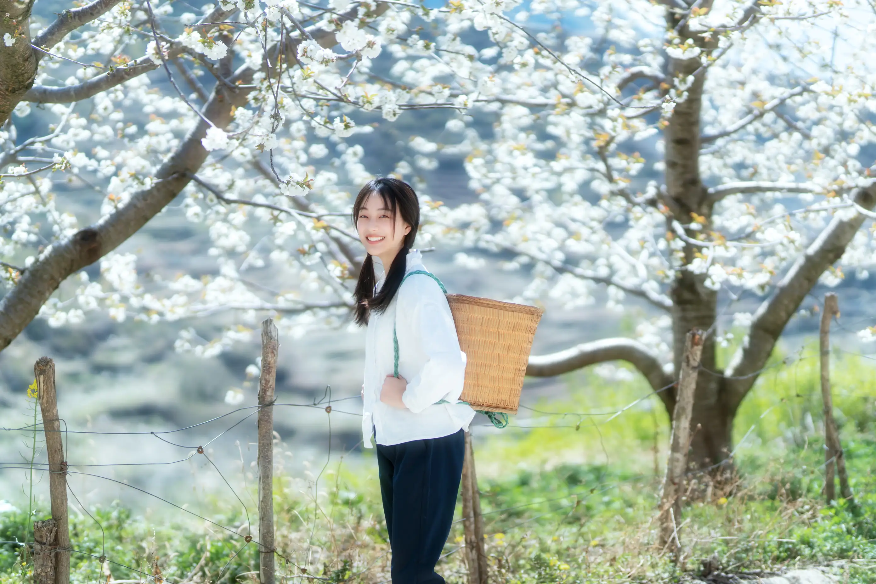 [艺图语] 2021.12.27 Vol.536 – 故乡的小燕子 欢欢#[36P]-6