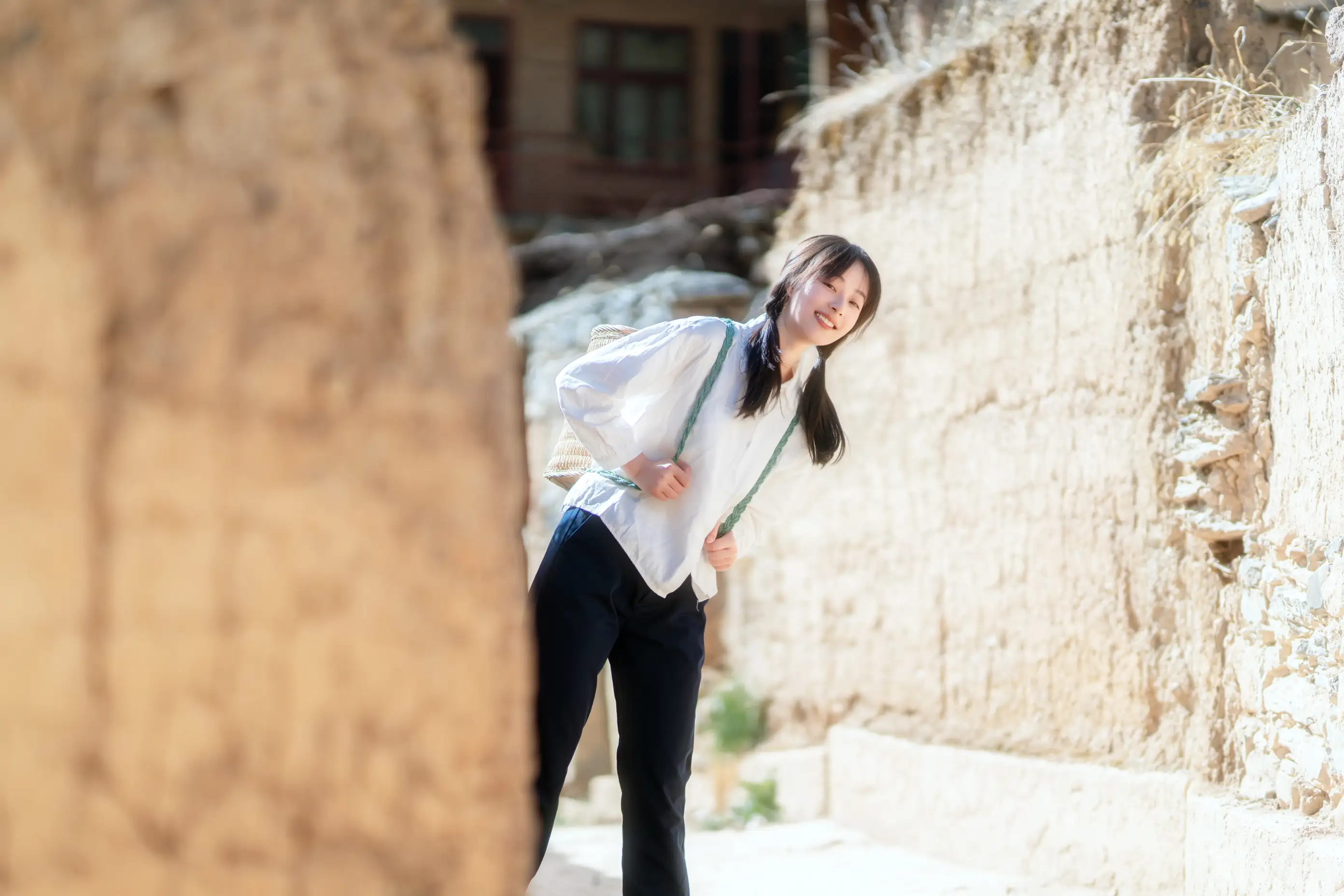 [艺图语] 2021.12.27 Vol.536 – 故乡的小燕子 欢欢#[36P]-5