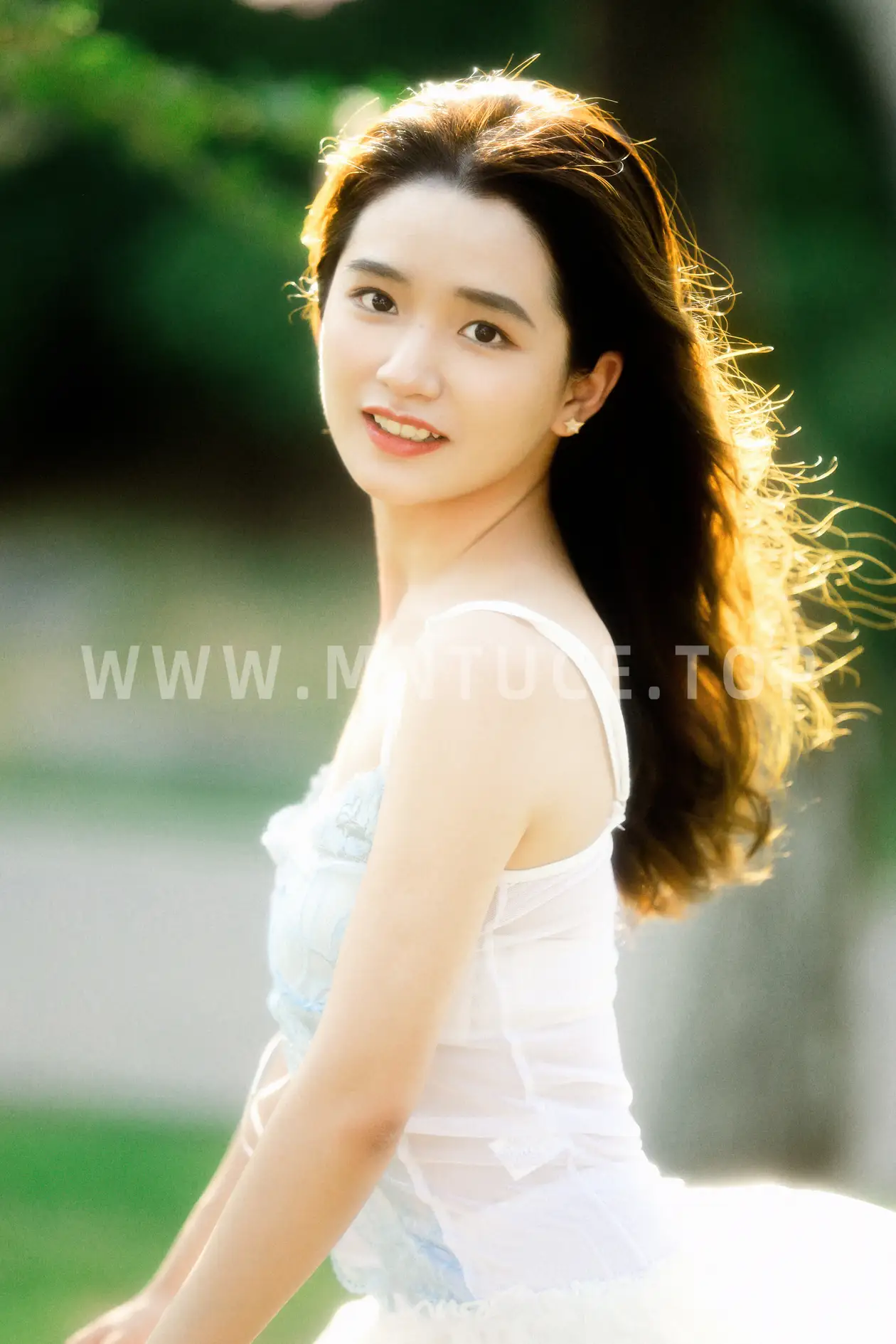 [艺图语] 2022.05.22 Vol.0958 – 月光女孩 落落#[20P]-4