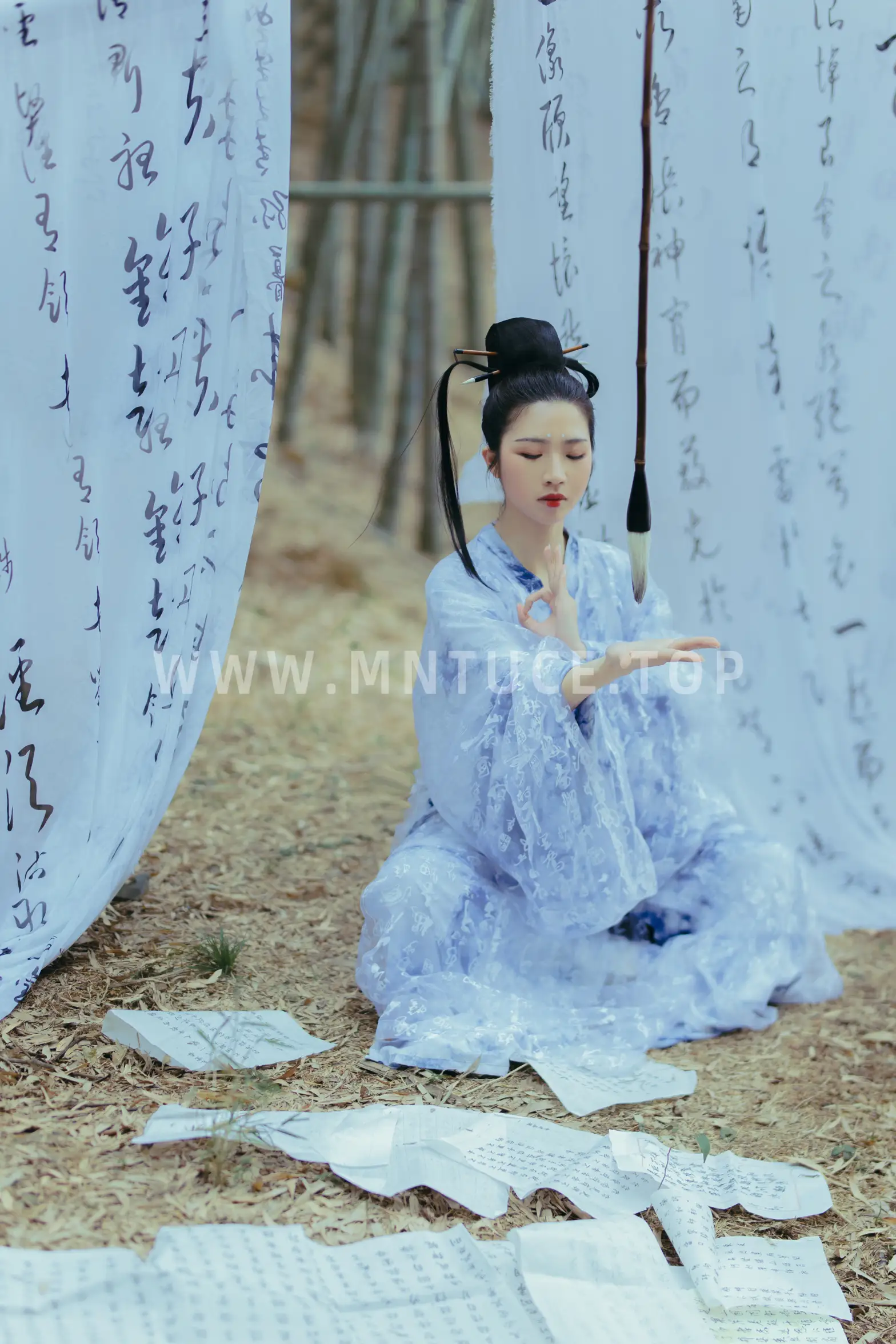 [艺图语] 2022.08.24 Vol.1776 – 笔仙 君心蓝#[22P]-8