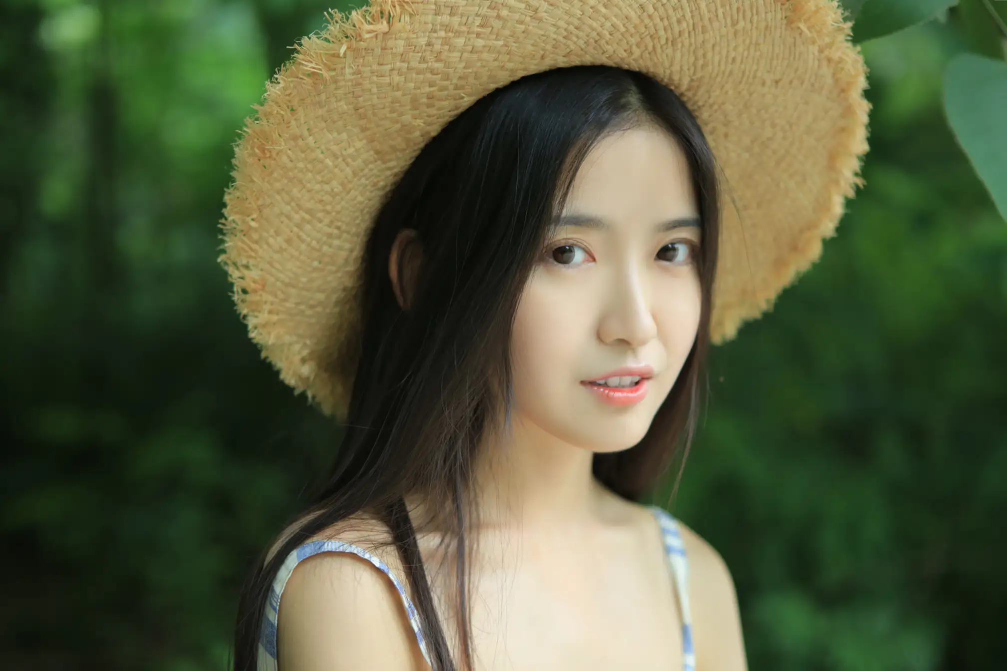 [艺图语] 2022.07.07 Vol.1410 – Hatsukio 小草草呀#[35P]-8