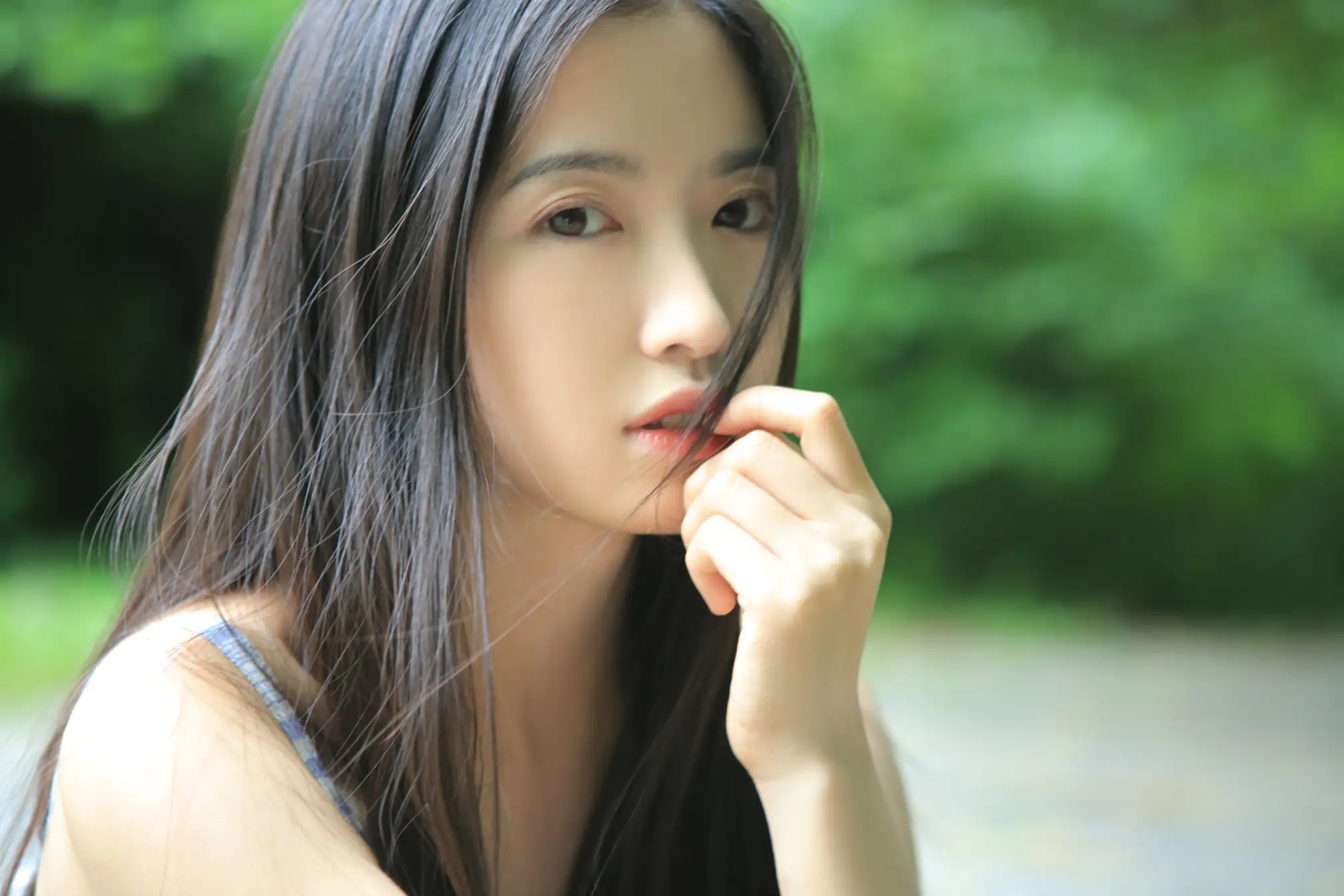 [艺图语] 2022.07.07 Vol.1410 – Hatsukio 小草草呀#[35P]-6