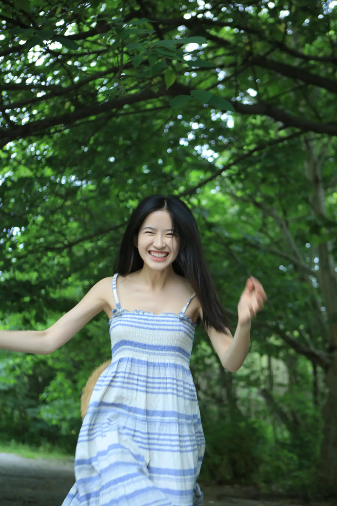 [艺图语] 2022.07.07 Vol.1410 – Hatsukio 小草草呀#[35P]-8