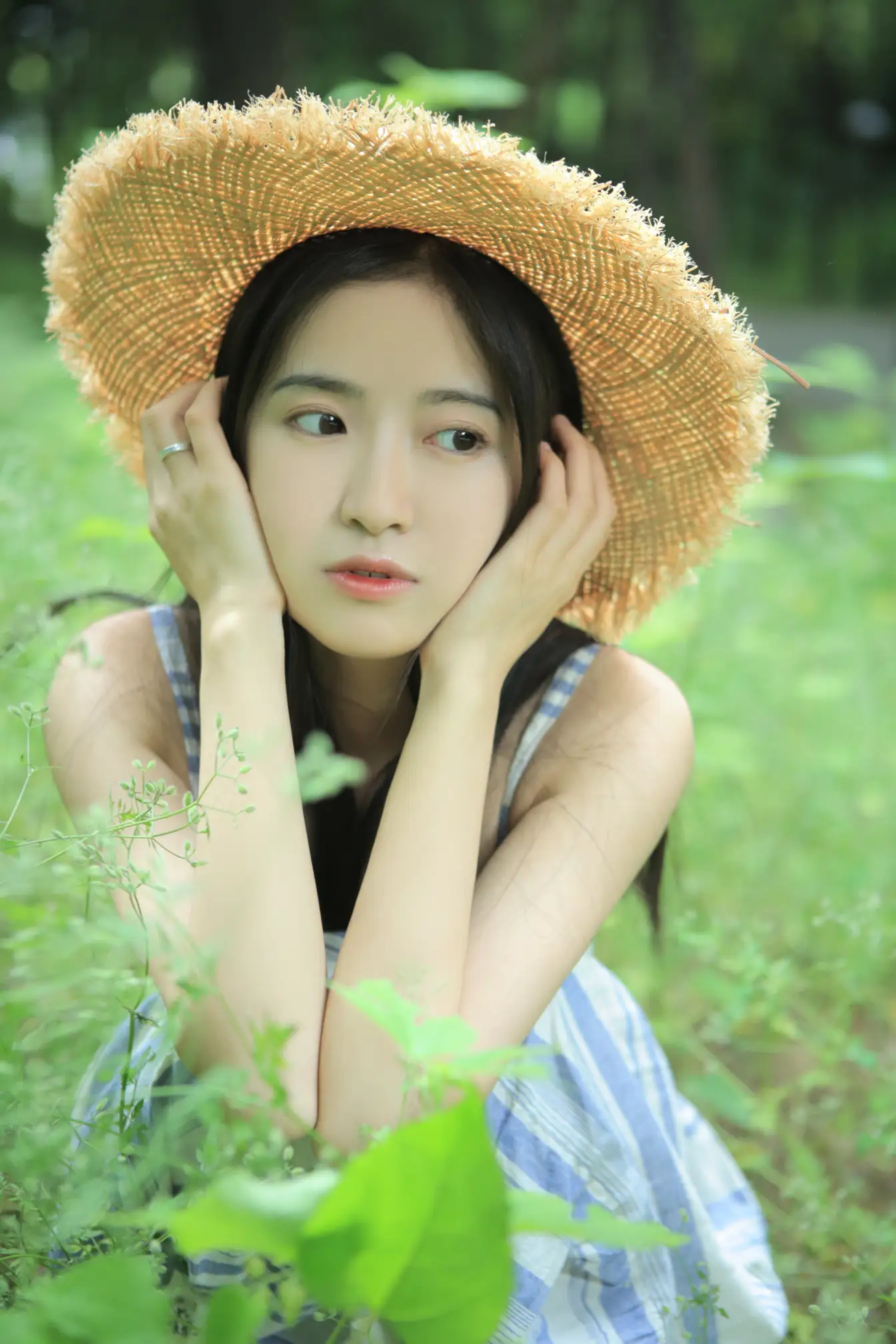 [艺图语] 2022.07.07 Vol.1410 – Hatsukio 小草草呀#[35P]-5