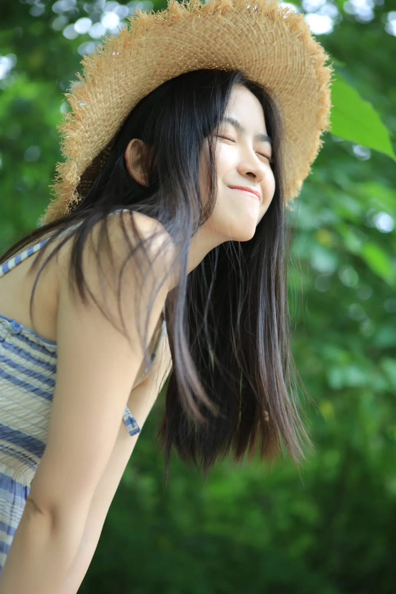 [艺图语] 2022.07.07 Vol.1410 – Hatsukio 小草草呀#[35P]-5