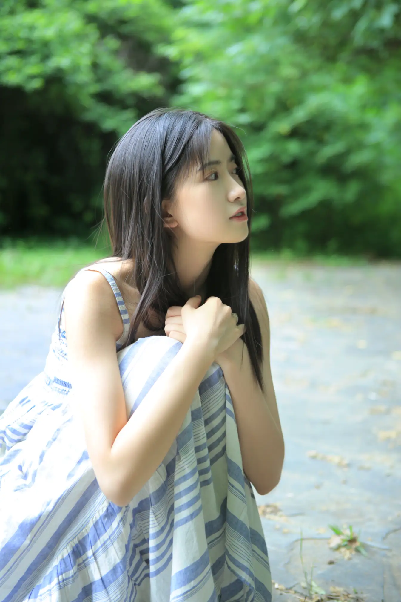 [艺图语] 2022.07.07 Vol.1410 – Hatsukio 小草草呀#[35P]-8