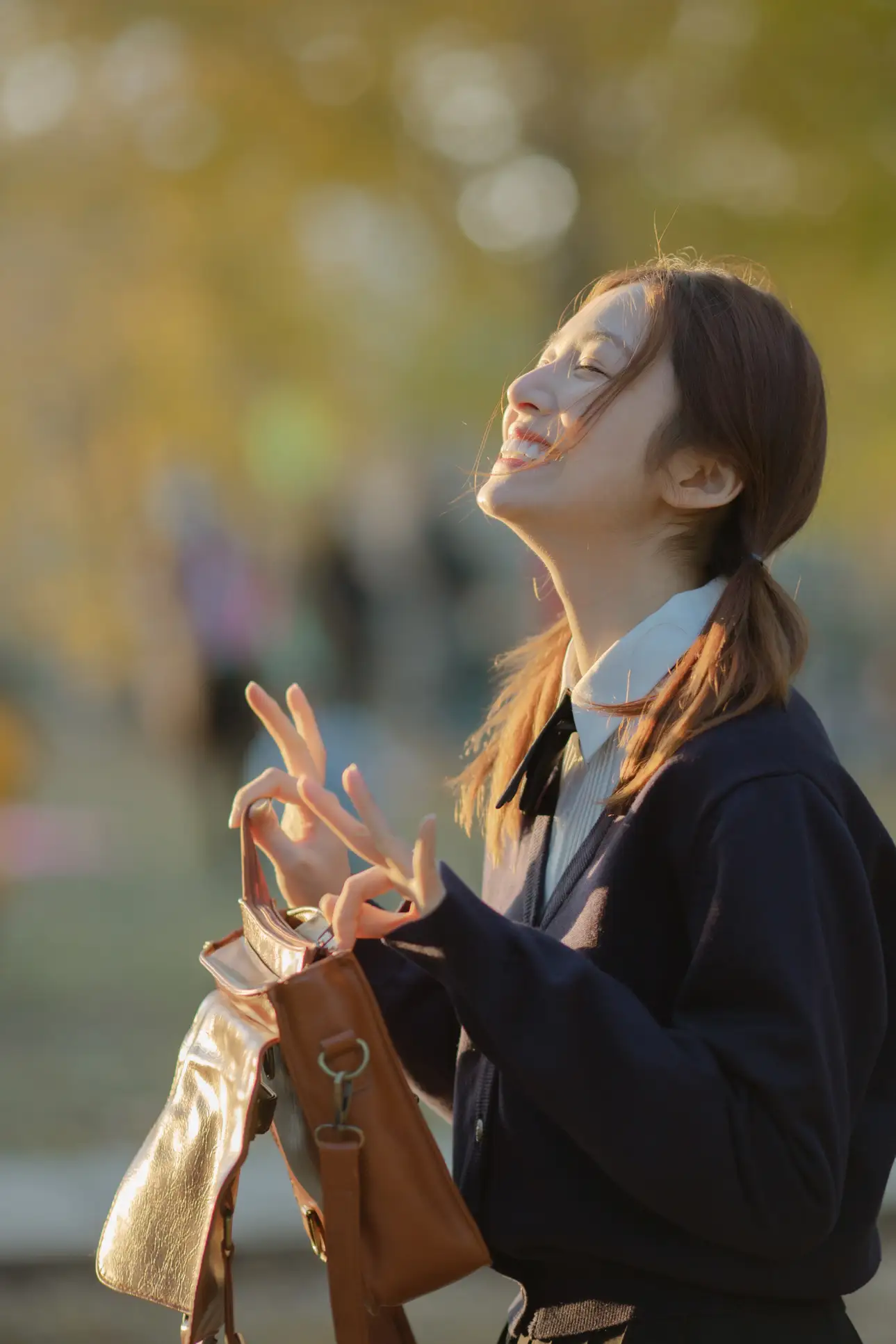 [艺图语] 2022.01.19 Vol.678 – 秋天，陪你一起看银杏 朱云慧大魔王#[28P]-1